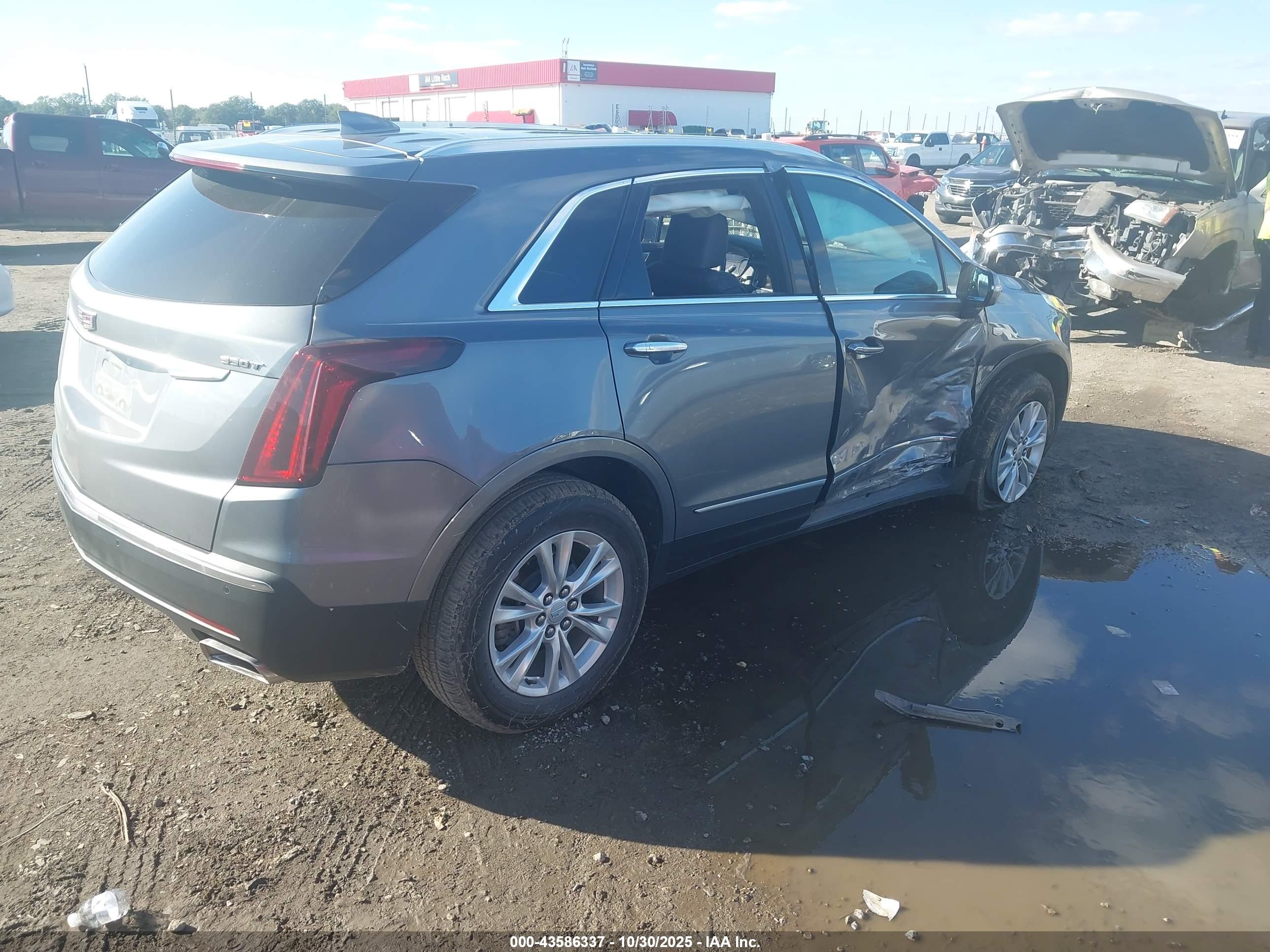 CADILLAC XT5 image 4