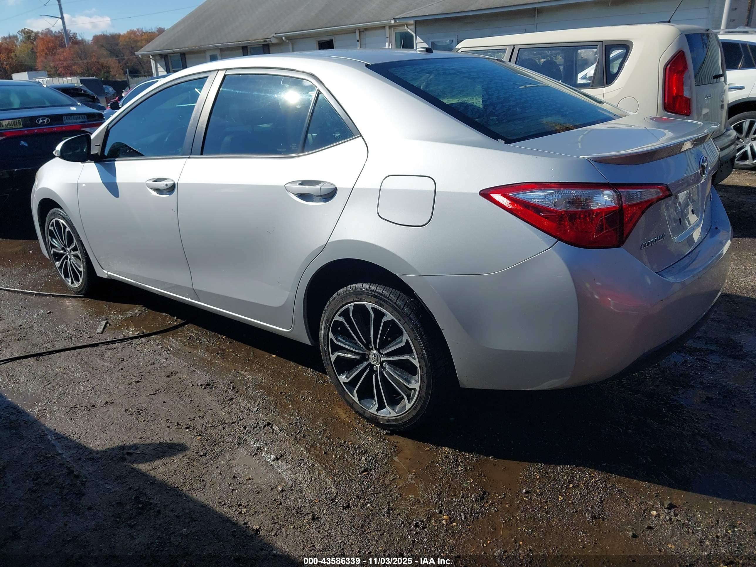 TOYOTA COROLLA image 3
