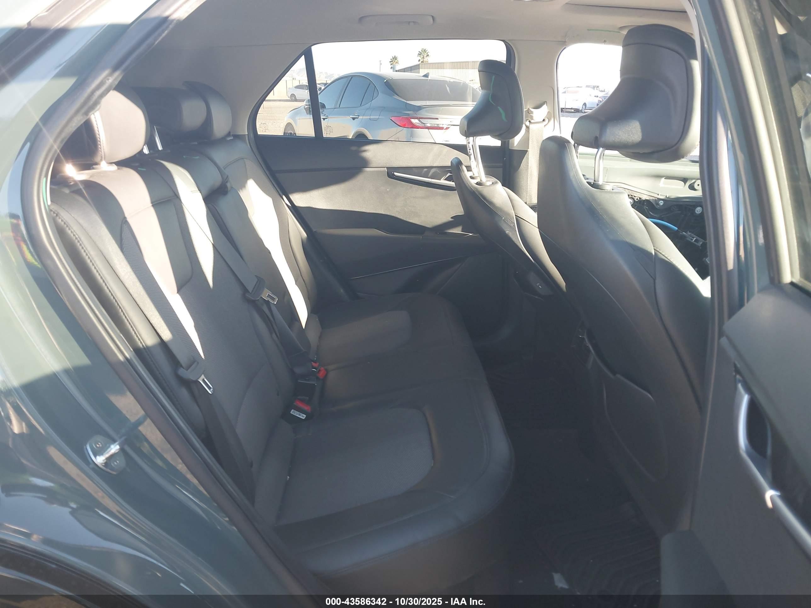 KIA NIRO image 8