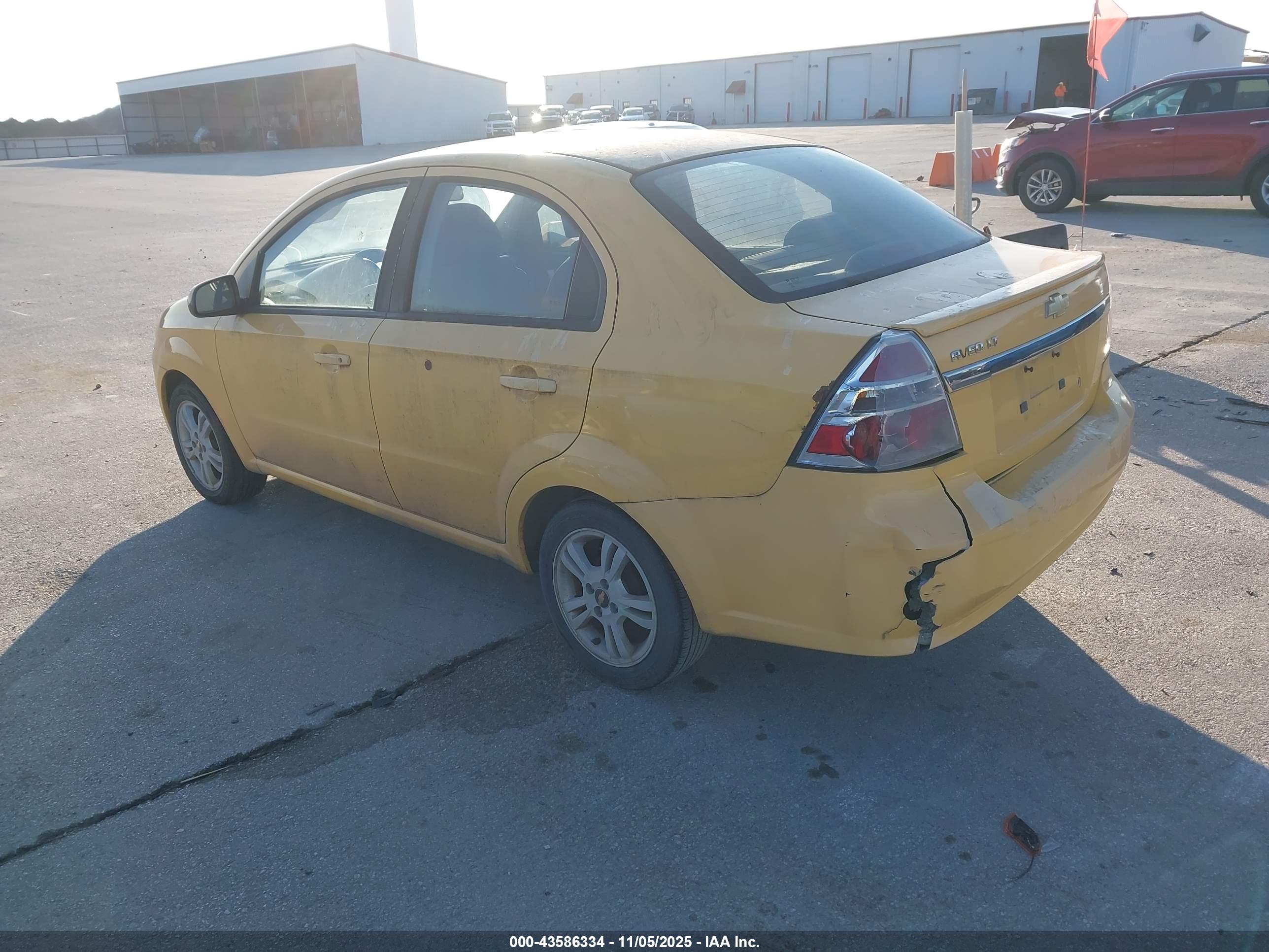 CHEVROLET AVEO image 3