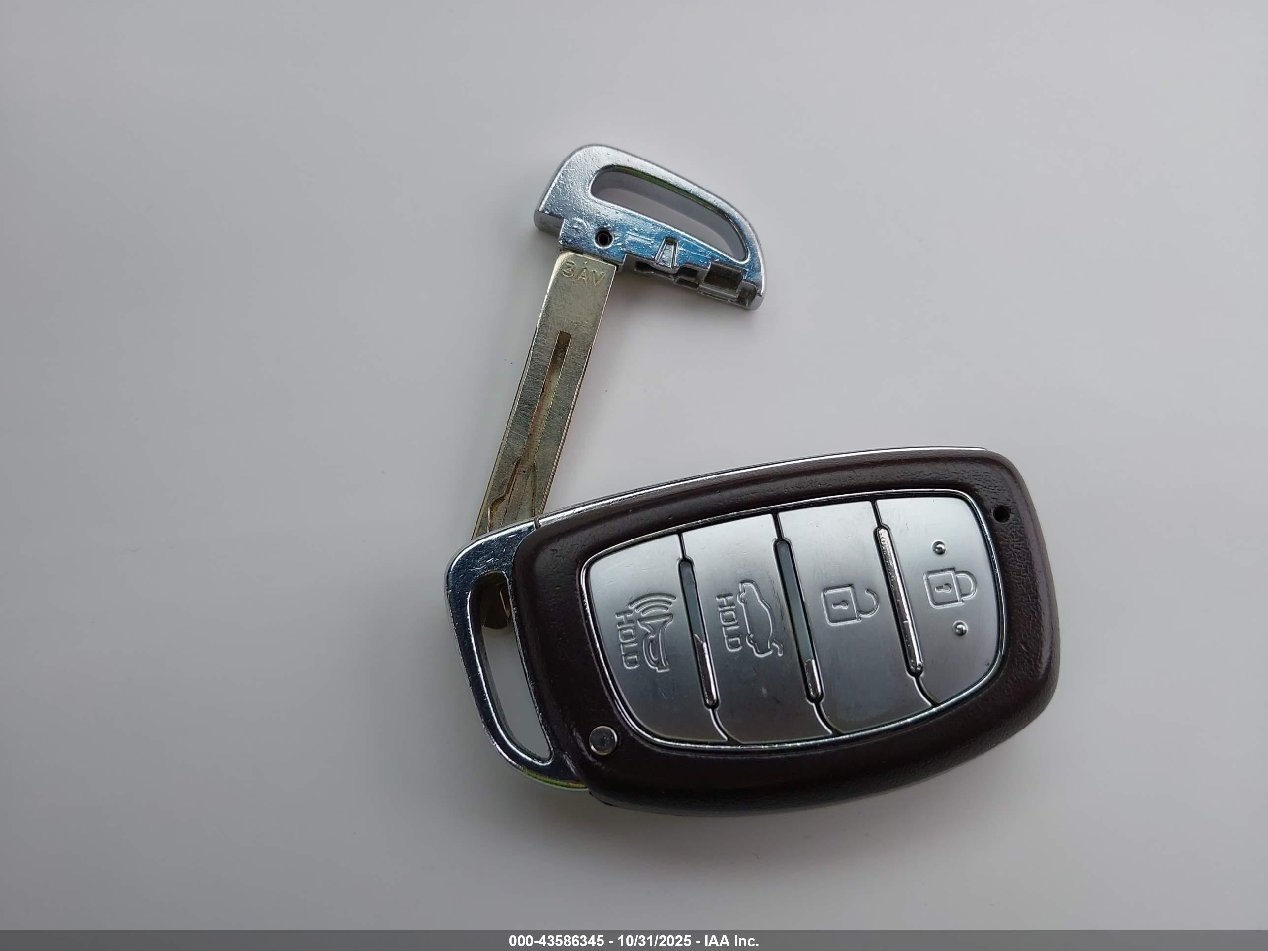 HYUNDAI SONATA image 11