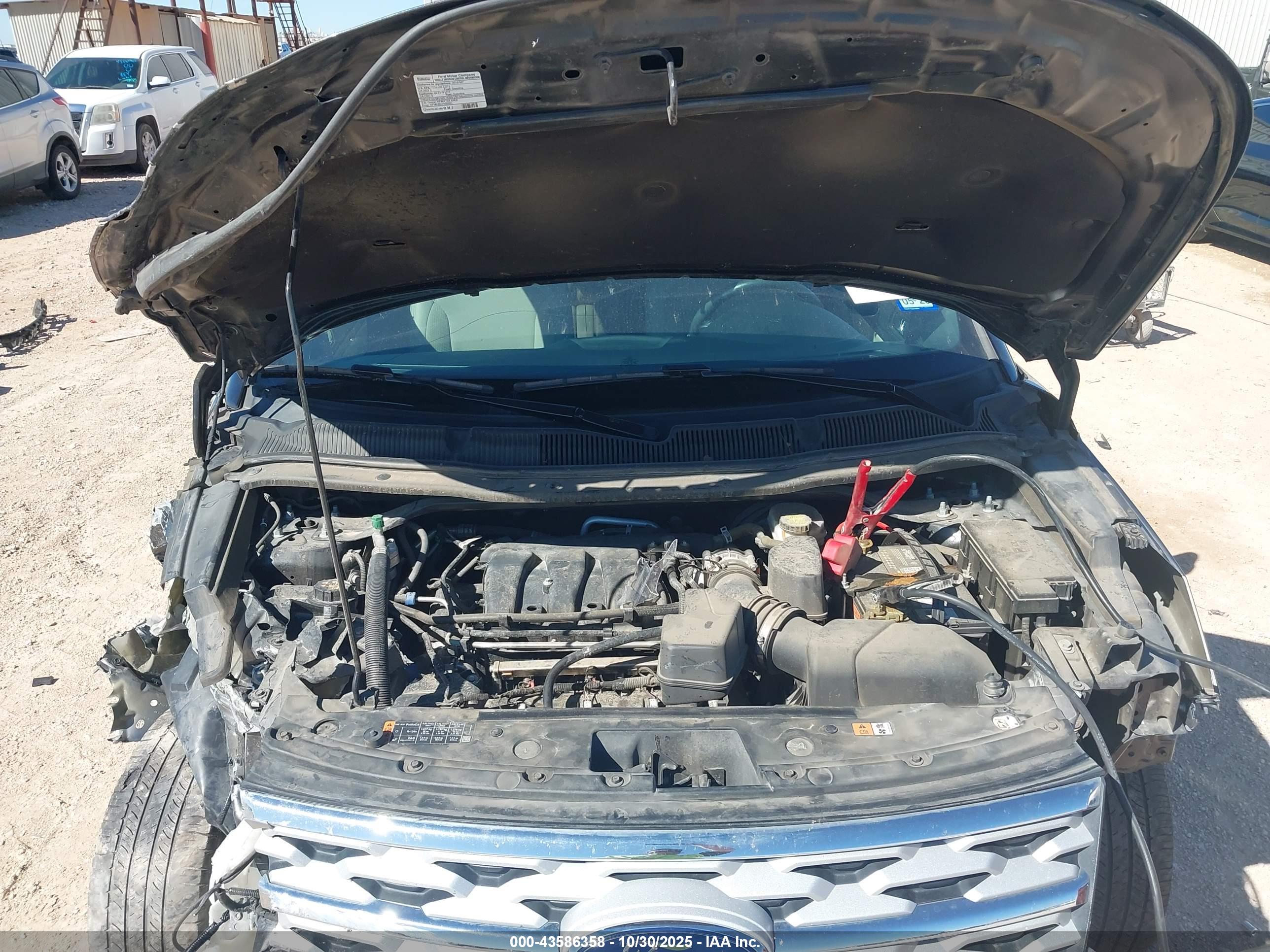 FORD EXPLORER image 10