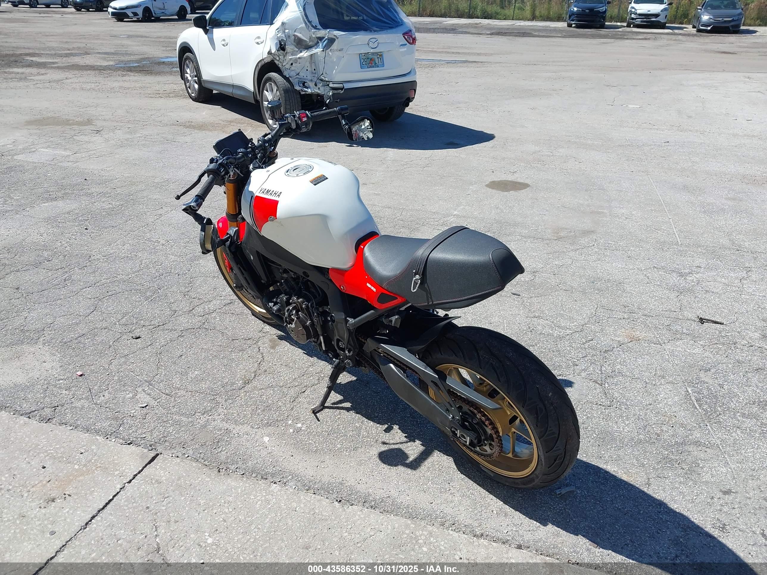 YAMAHA MTM890 image 3