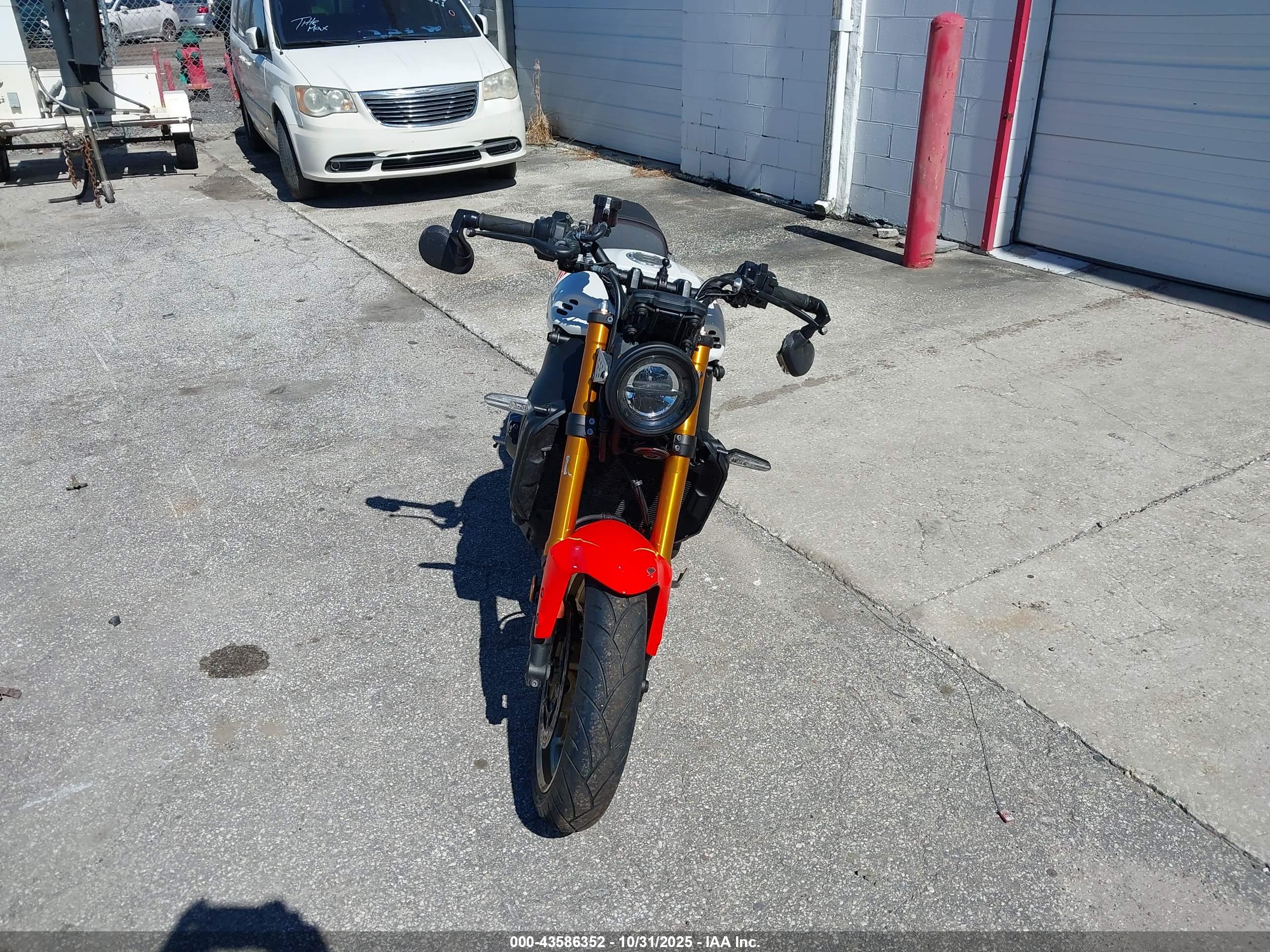 YAMAHA MTM890 image 5