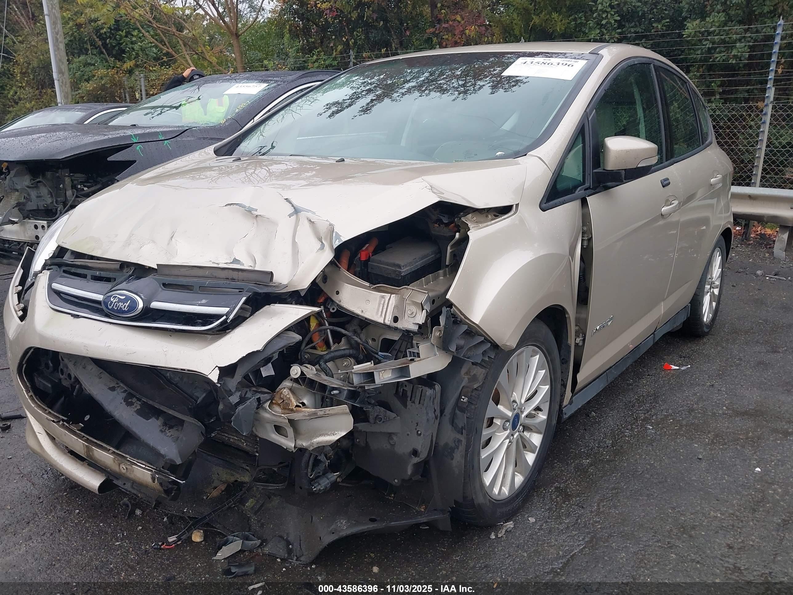 FORD C-MAX image 6
