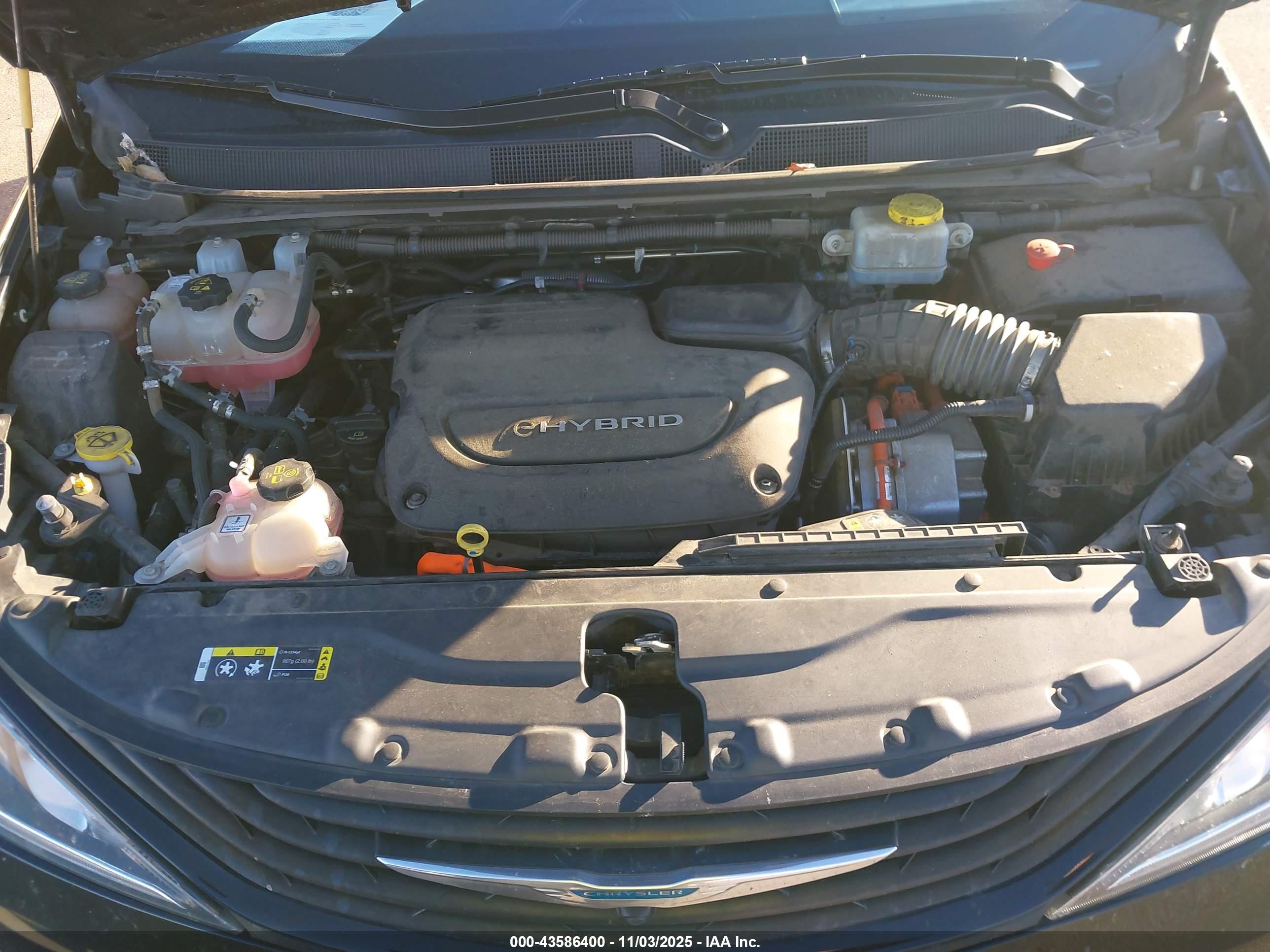 CHRYSLER PACIFICA image 10