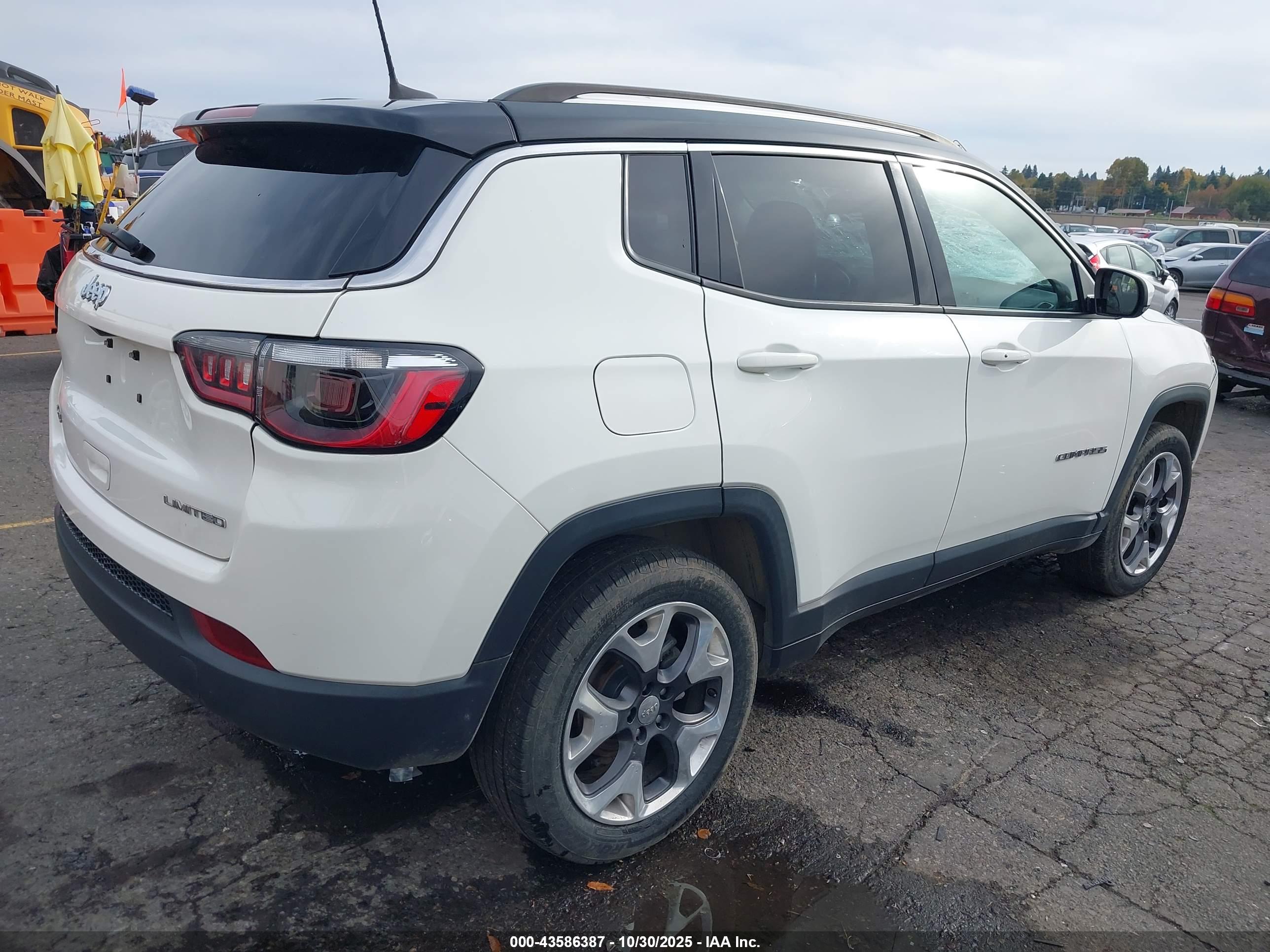 JEEP COMPASS image 4