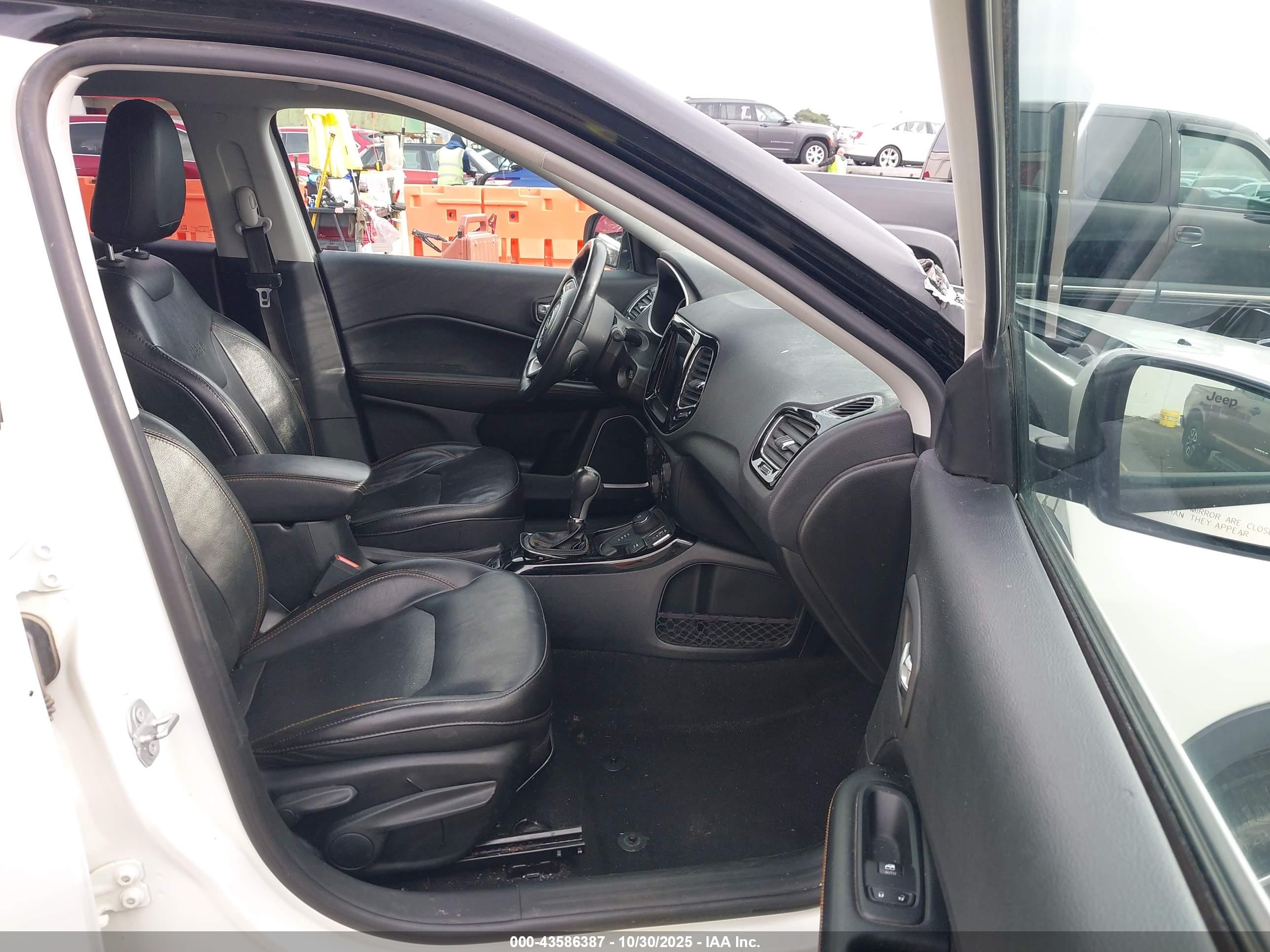 JEEP COMPASS image 5
