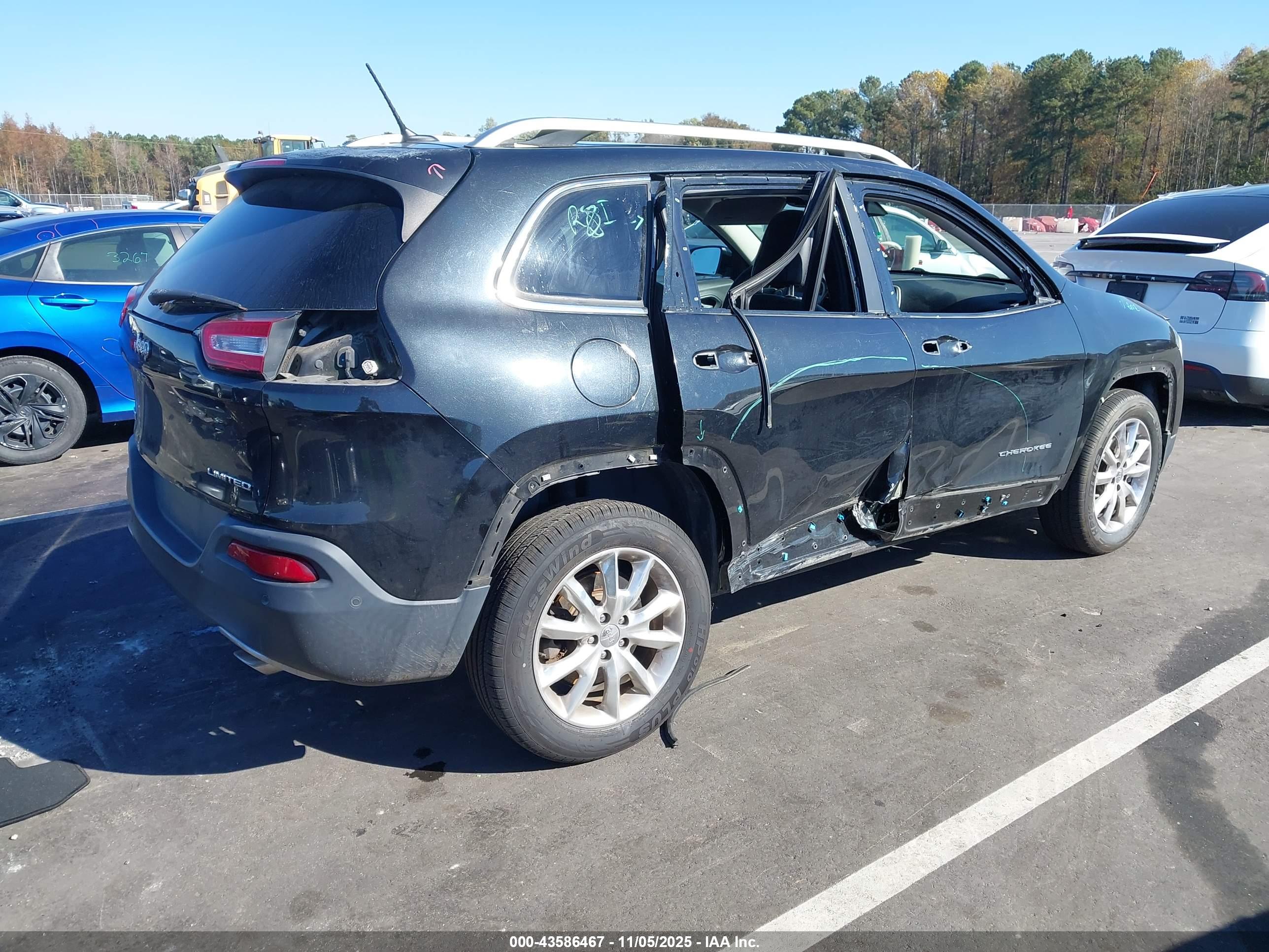 JEEP CHEROKEE image 4