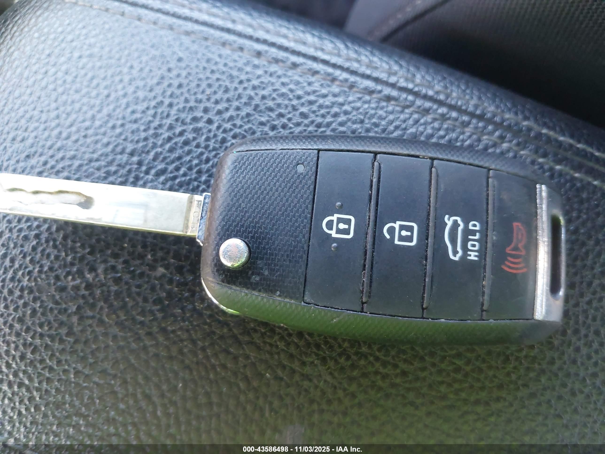 KIA RIO image 11