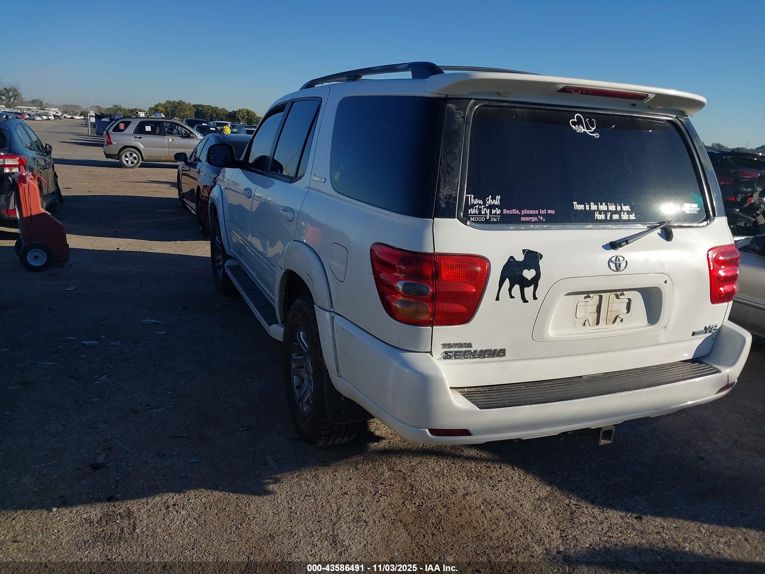 TOYOTA SEQUOIA image 3