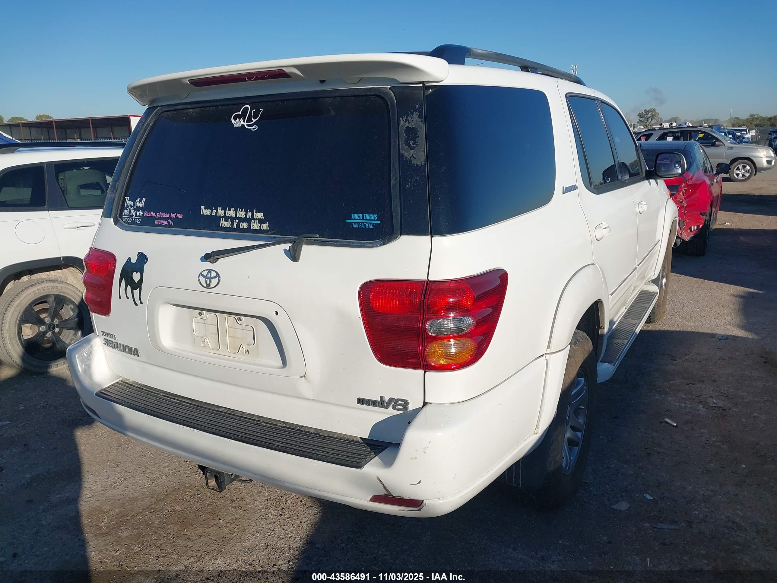 TOYOTA SEQUOIA image 4