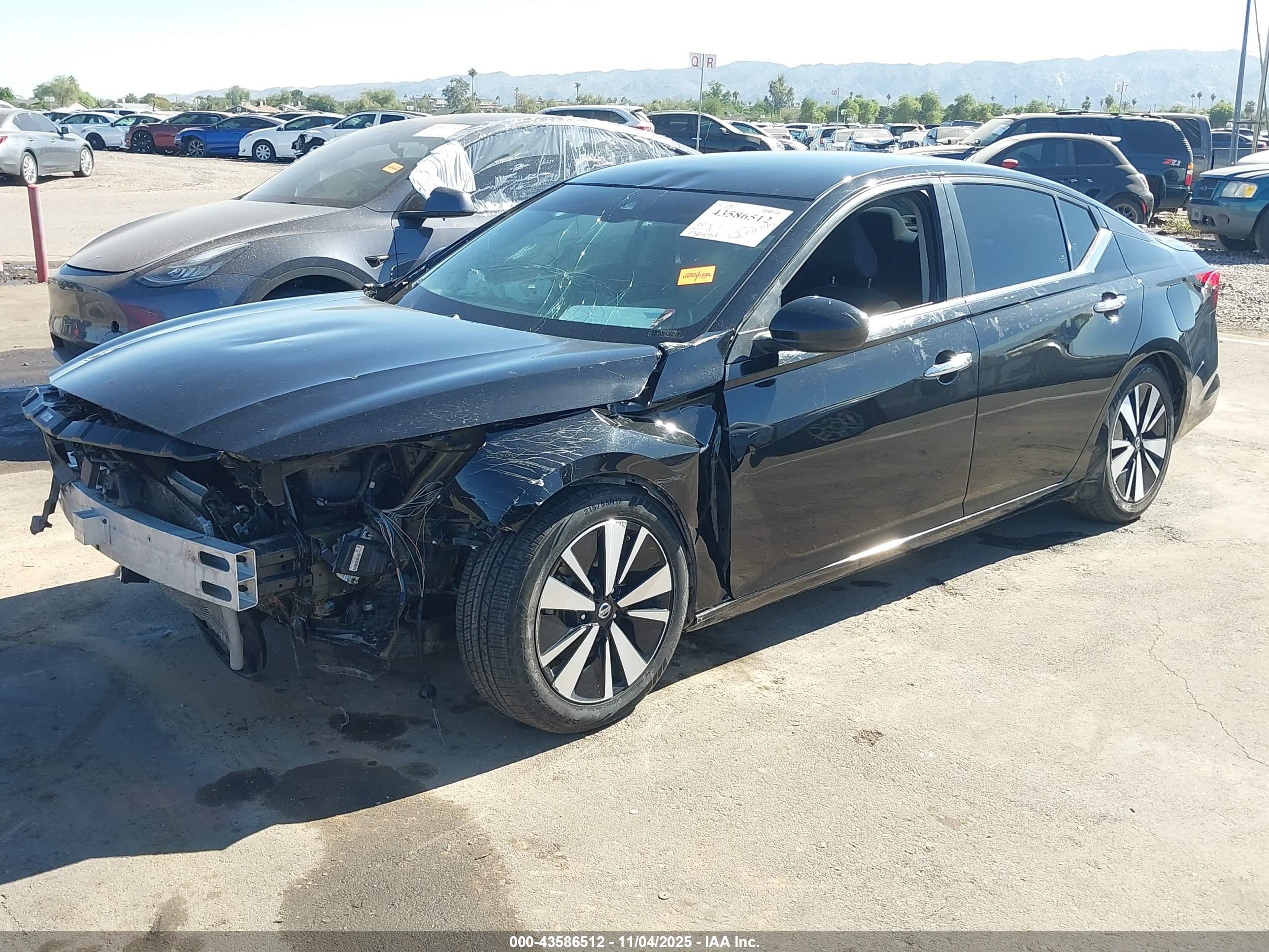 NISSAN ALTIMA image 2