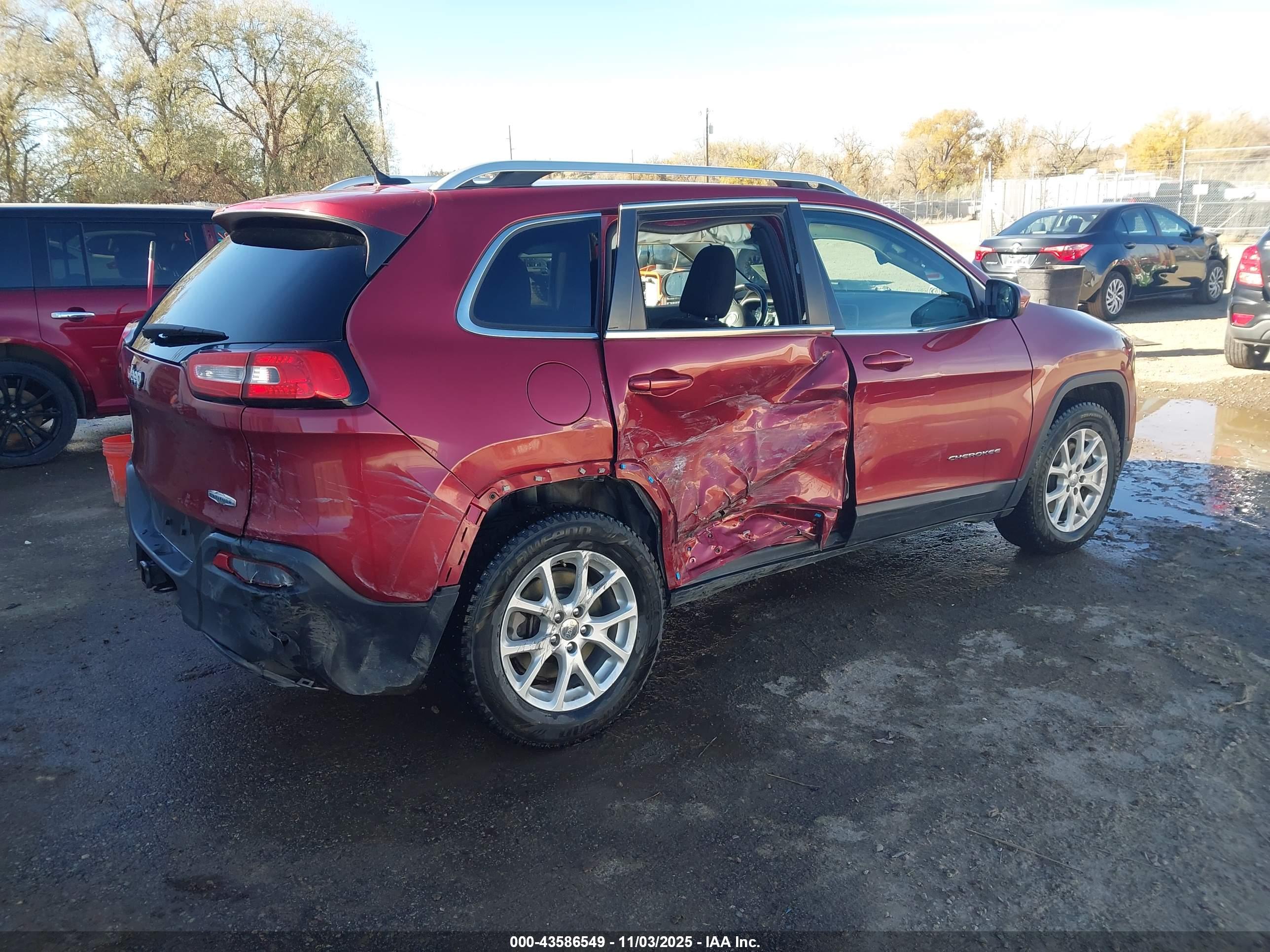 JEEP CHEROKEE image 4