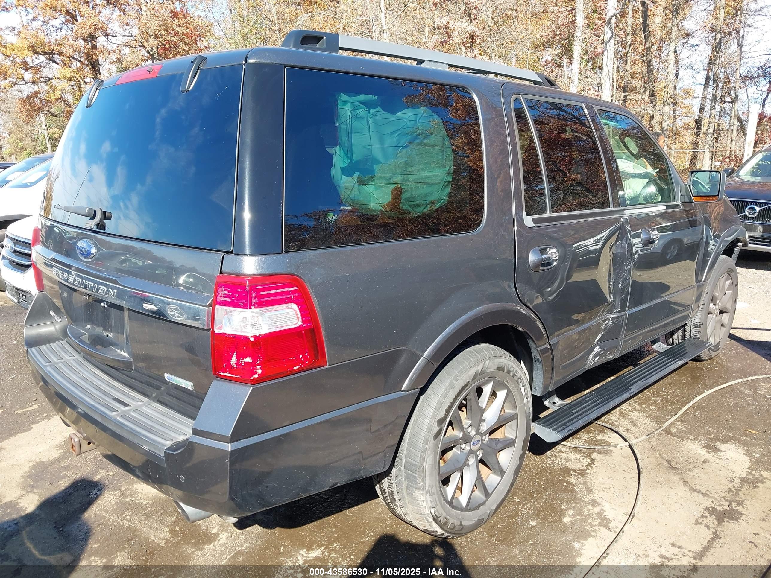 FORD EXPEDITION image 4