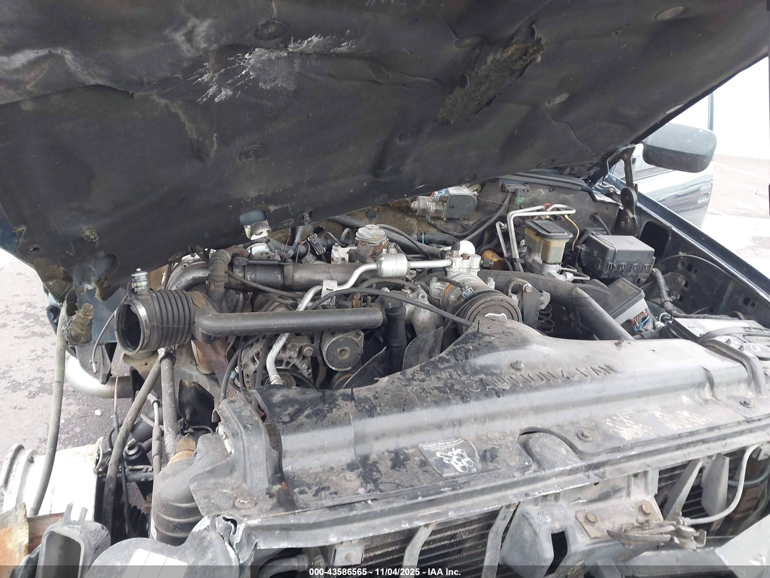 CHEVROLET TAHOE image 10