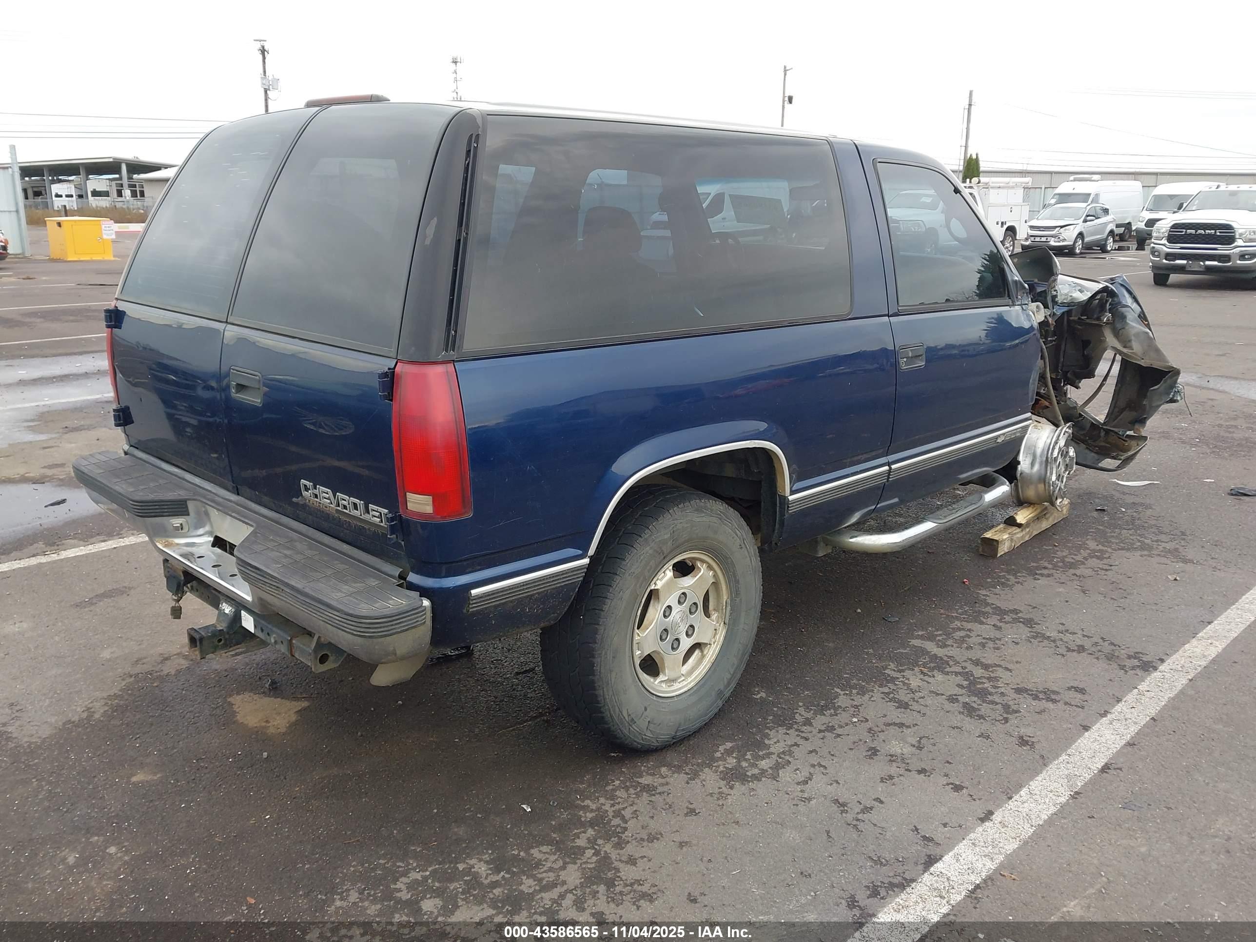 CHEVROLET TAHOE image 4
