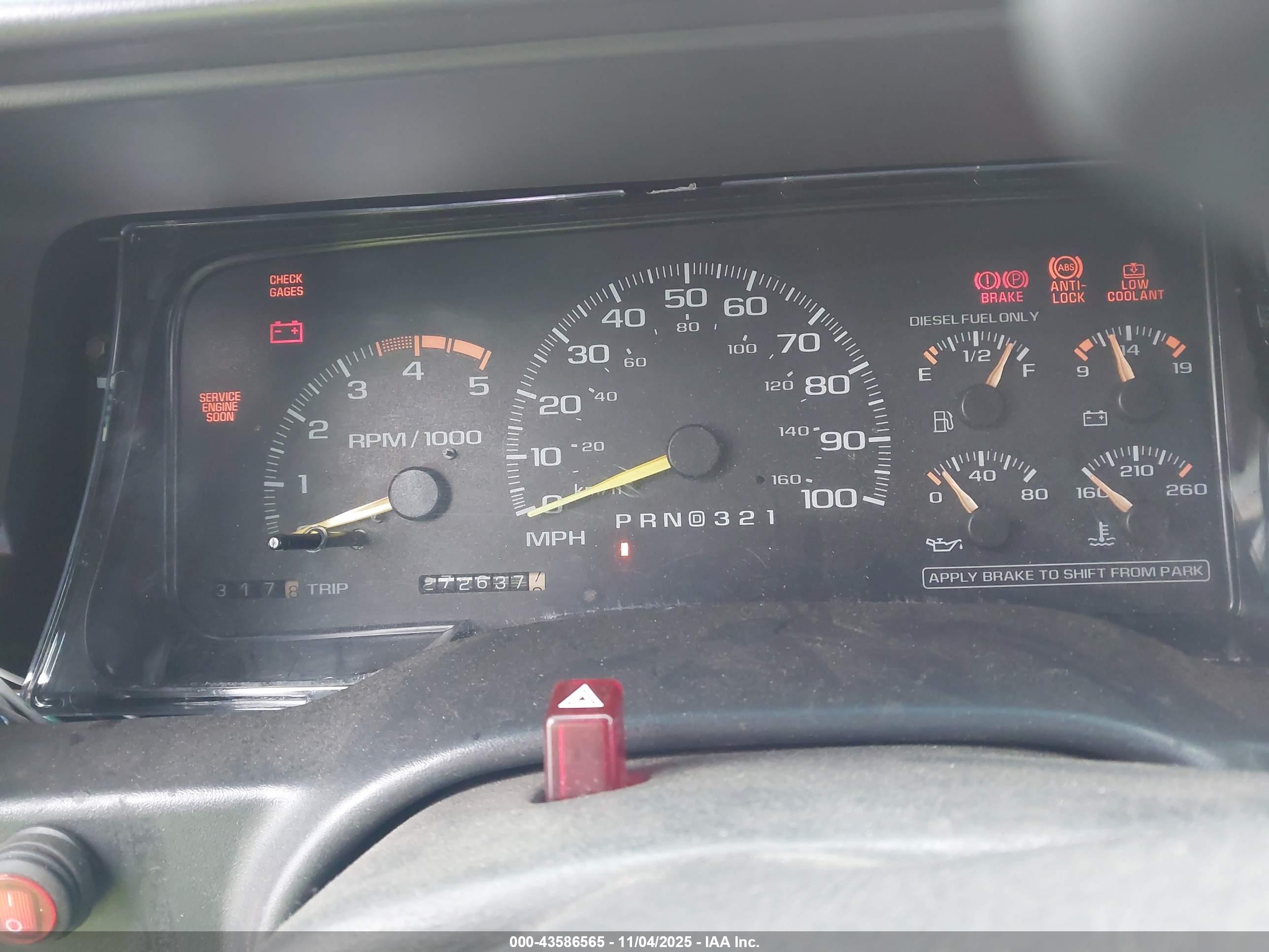 CHEVROLET TAHOE image 7