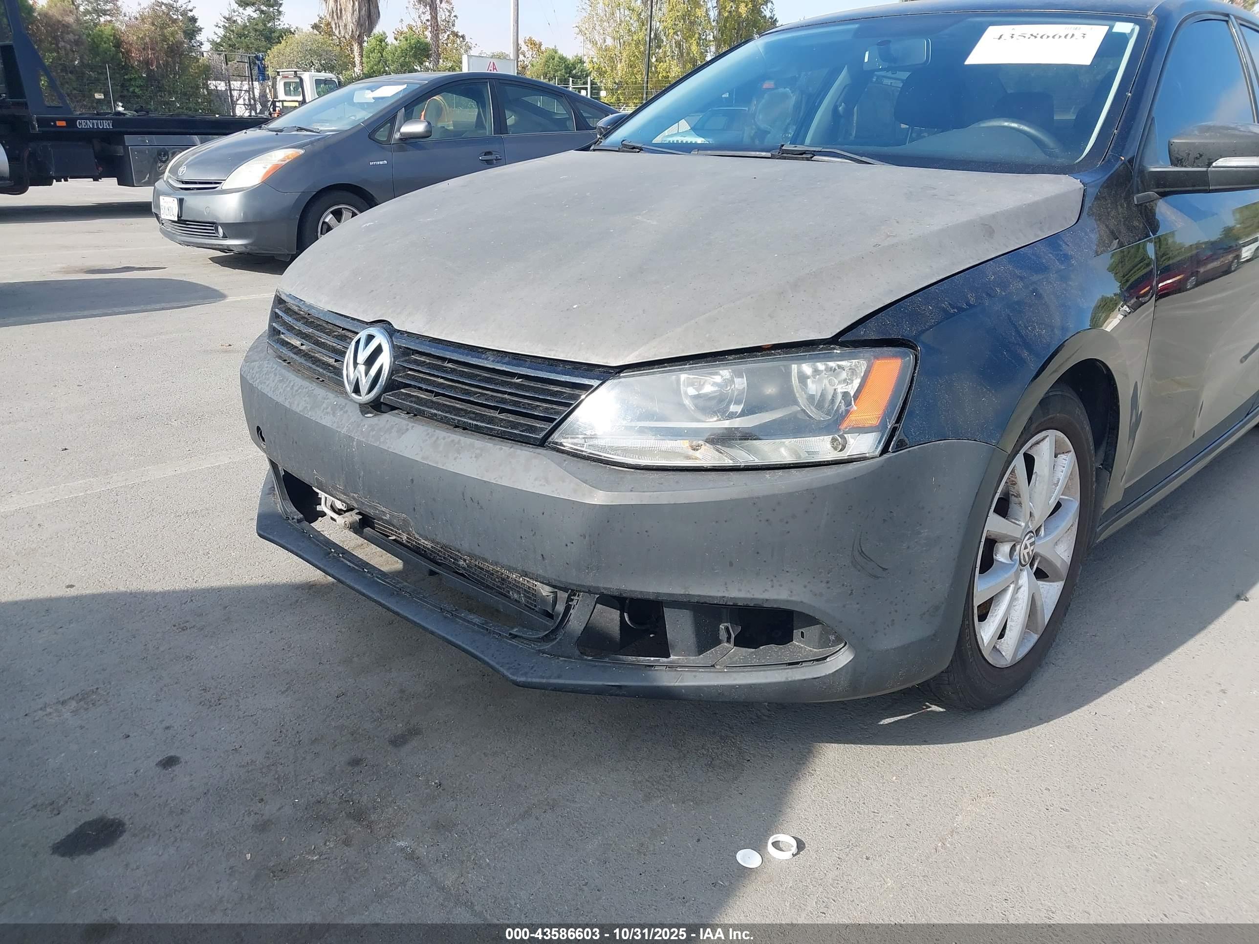 VOLKSWAGEN JETTA image 6