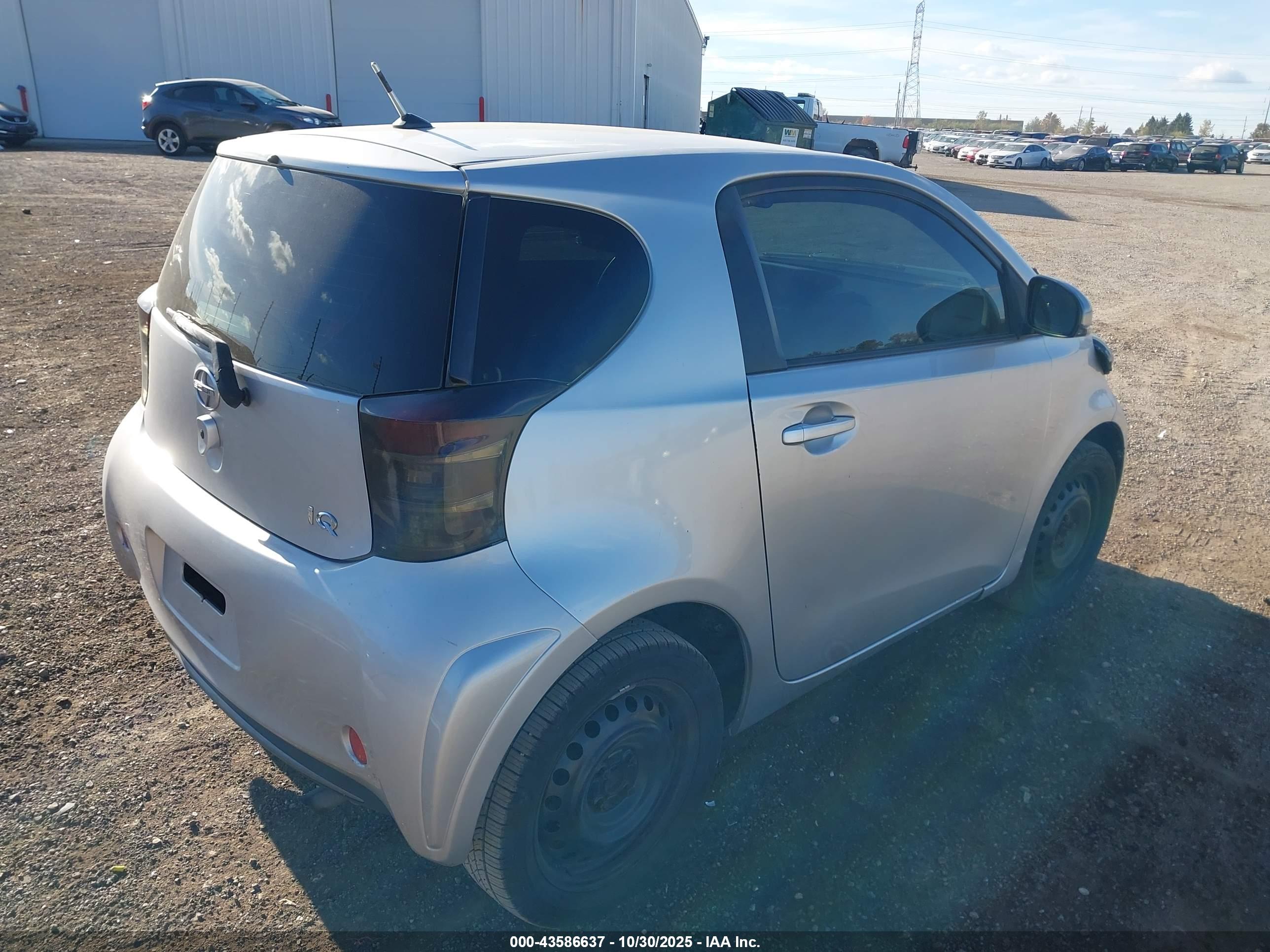 SCION IQ image 4