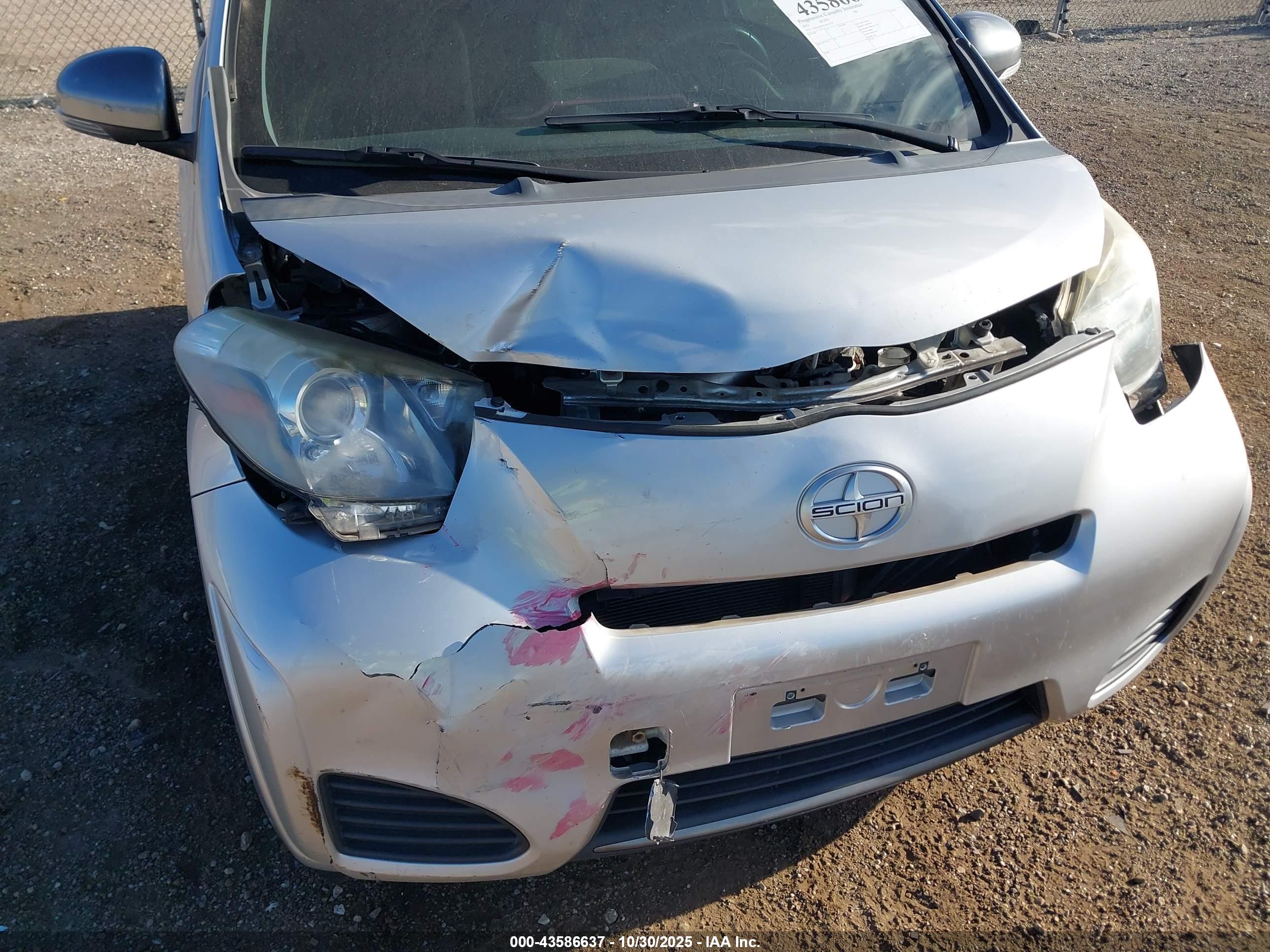 SCION IQ image 6
