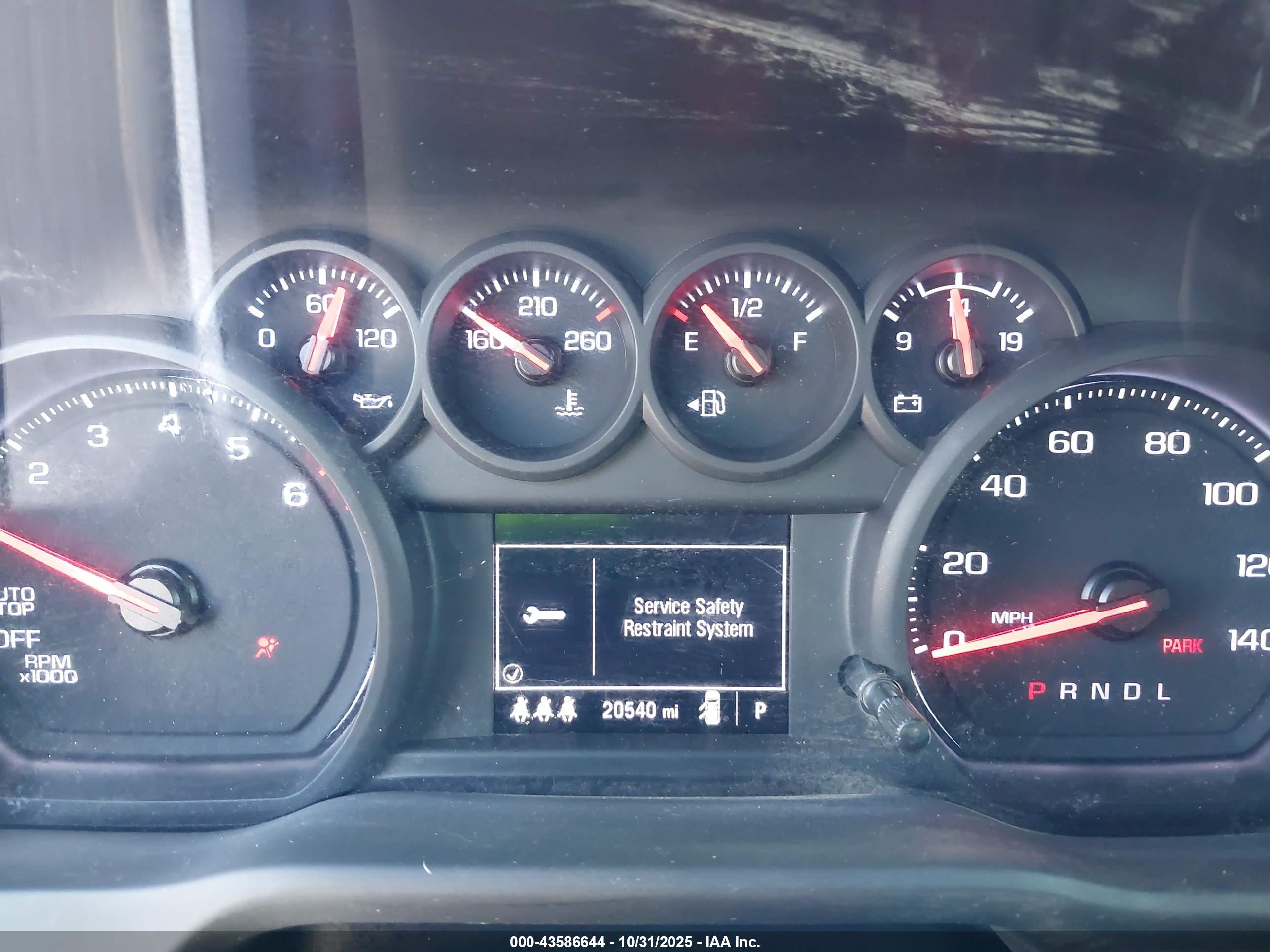 CHEVROLET SILVERADO image 7