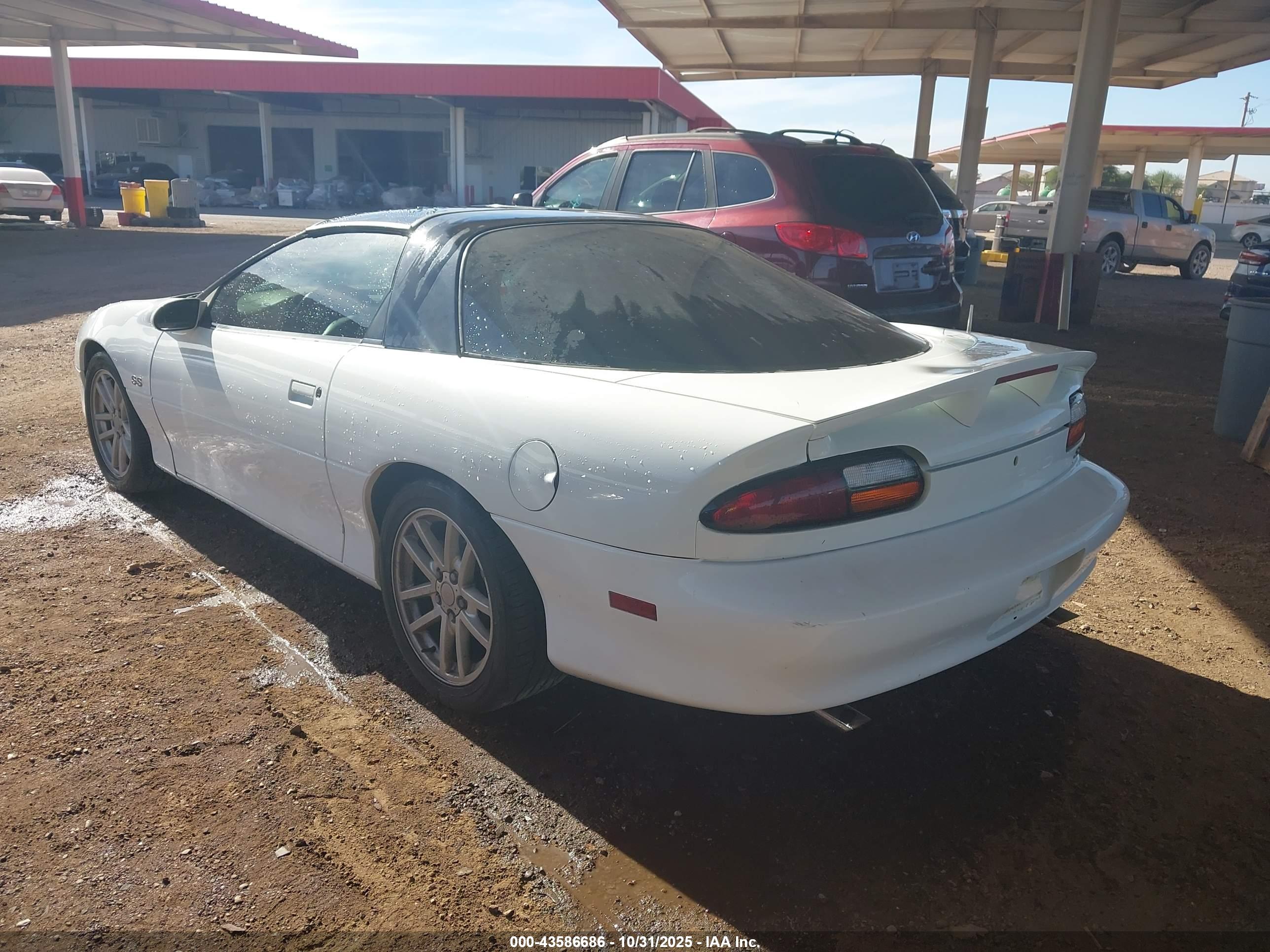 CHEVROLET CAMARO image 3