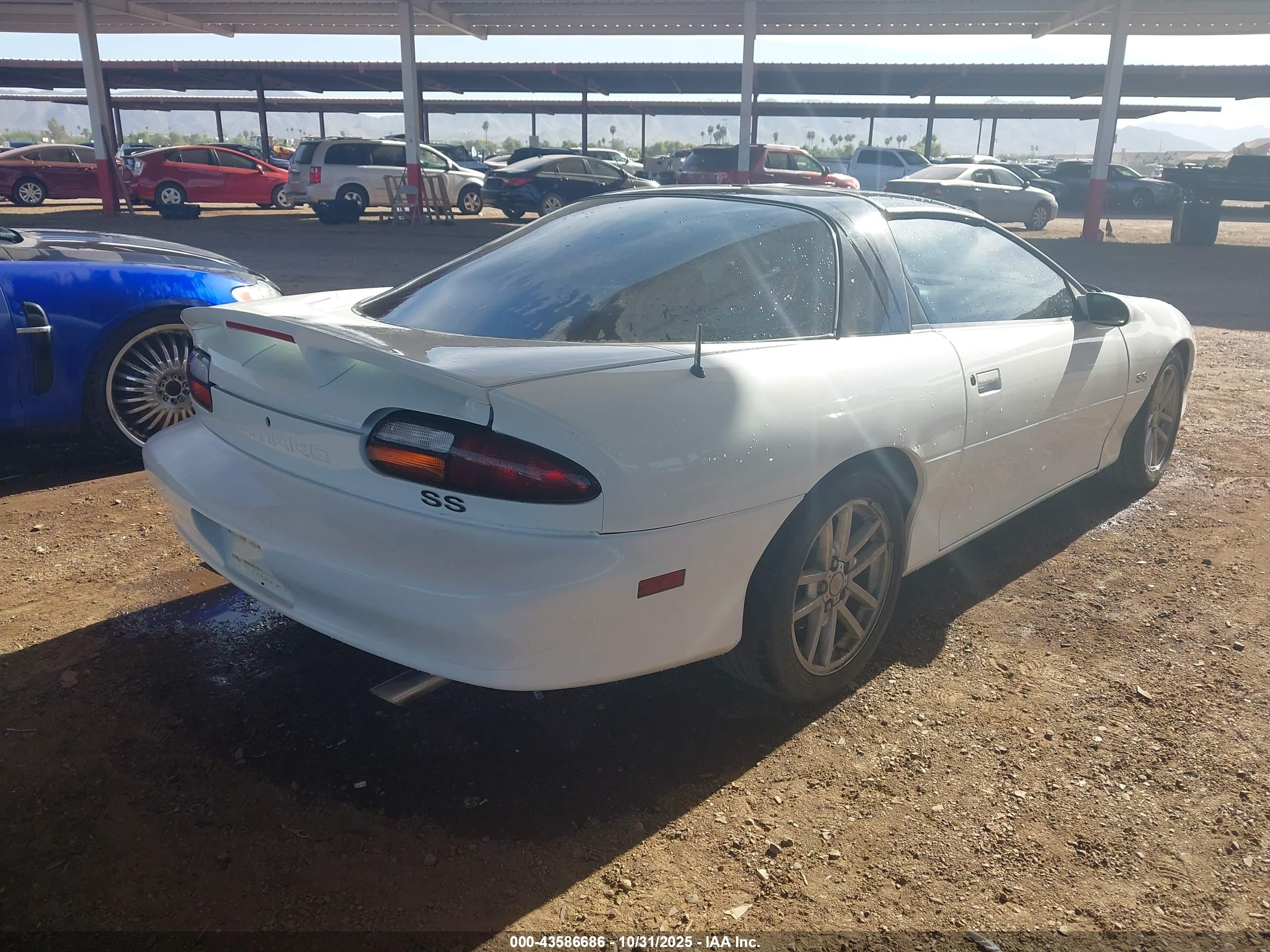 CHEVROLET CAMARO image 4