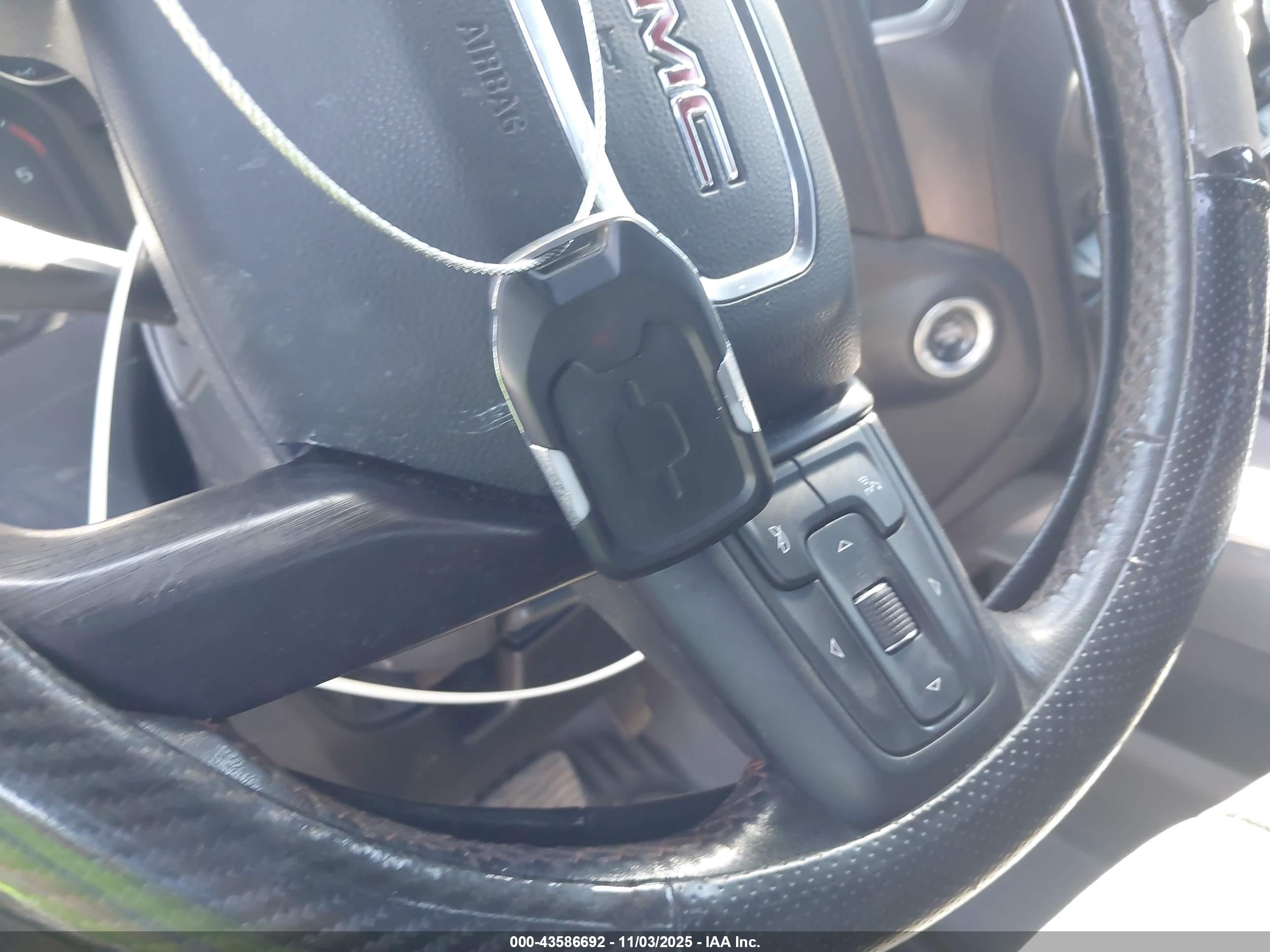 GMC SIERRA image 11
