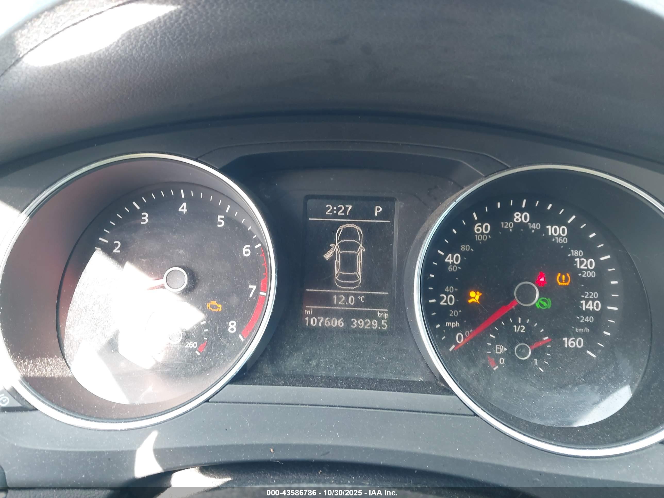 VOLKSWAGEN JETTA image 7