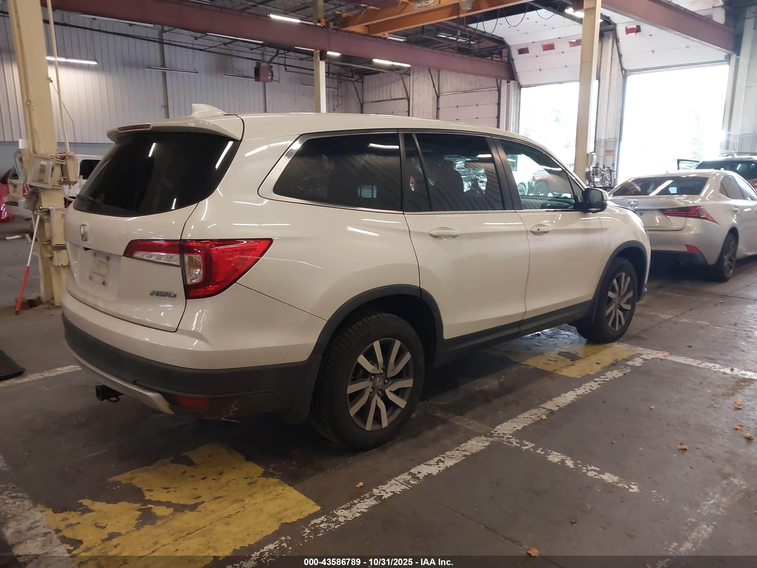 HONDA PILOT image 4