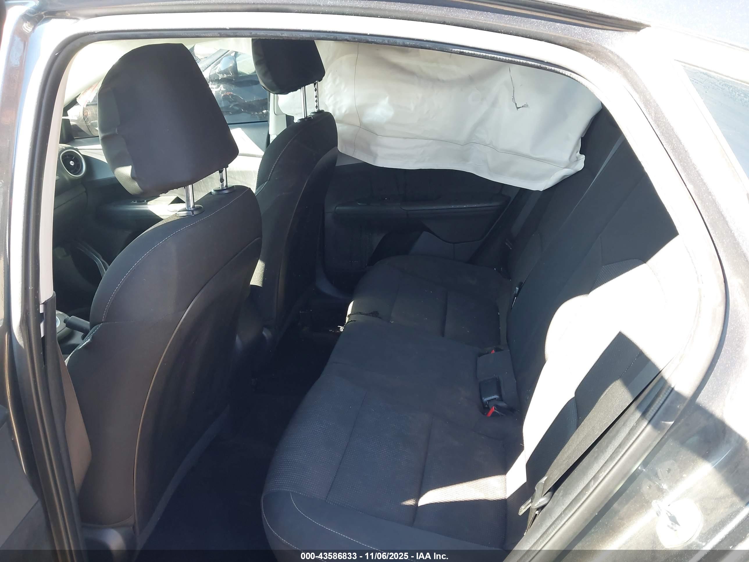 KIA FORTE image 8