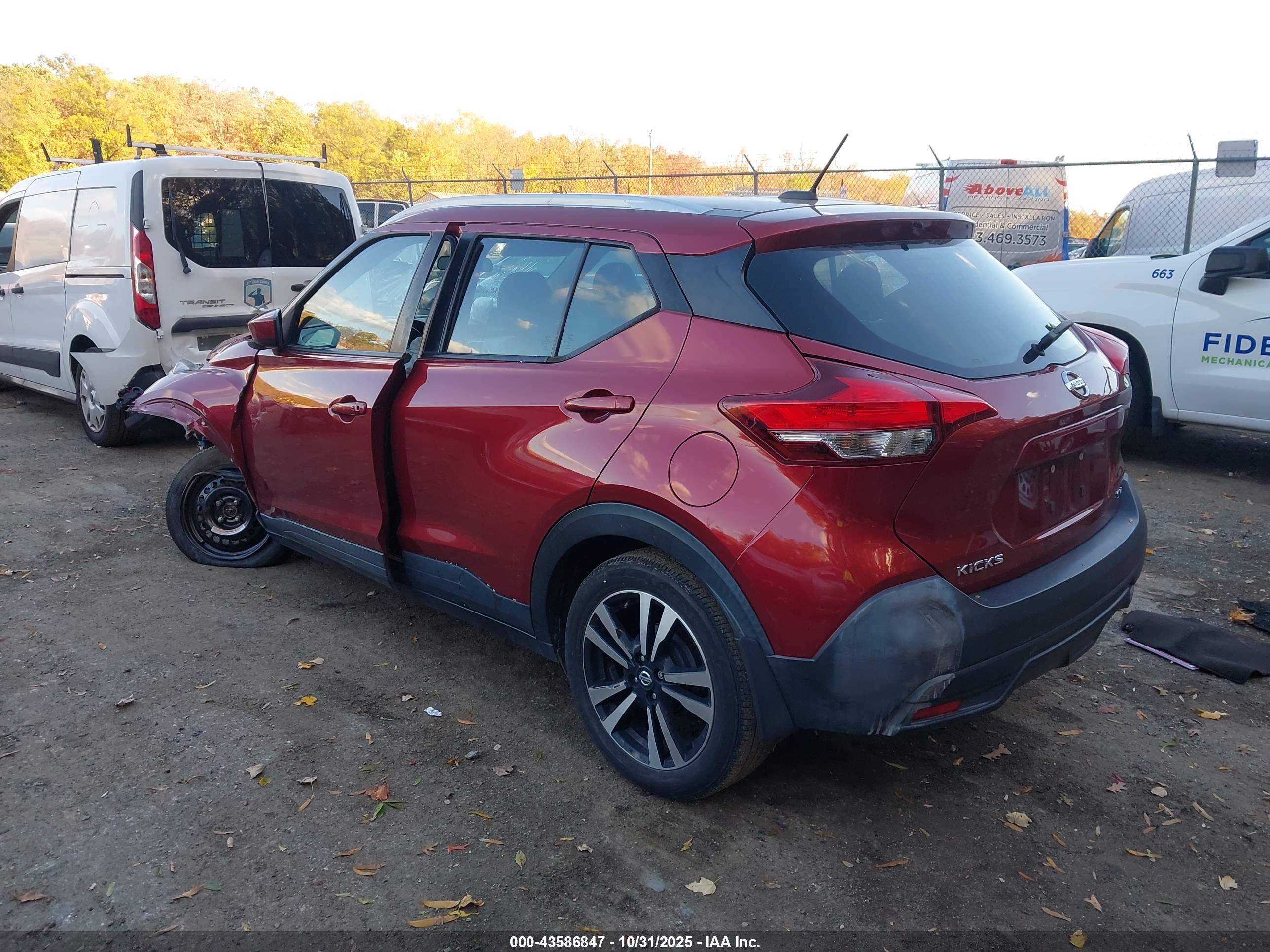 NISSAN KICKS image 3