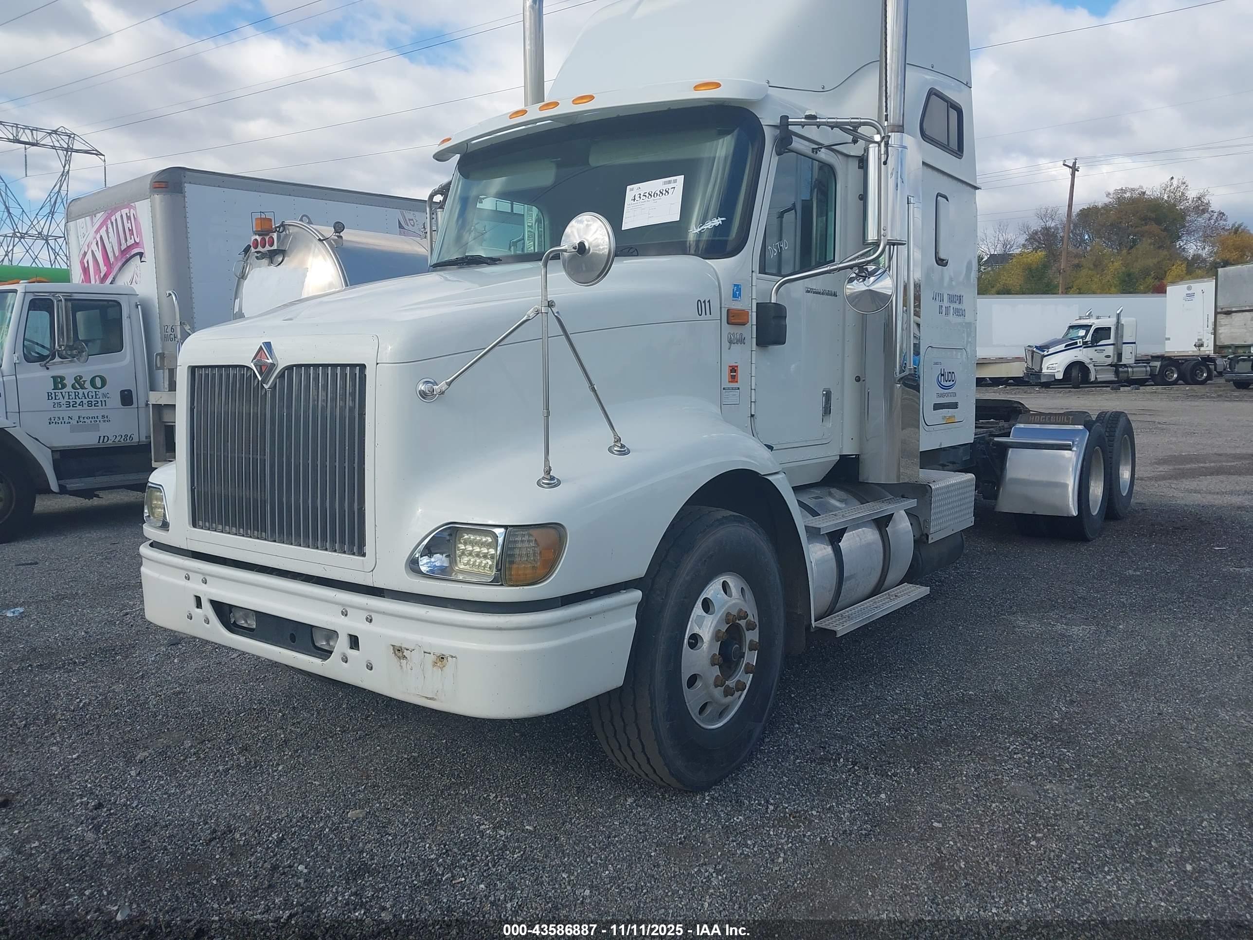 INTERNATIONAL 9200 image 2