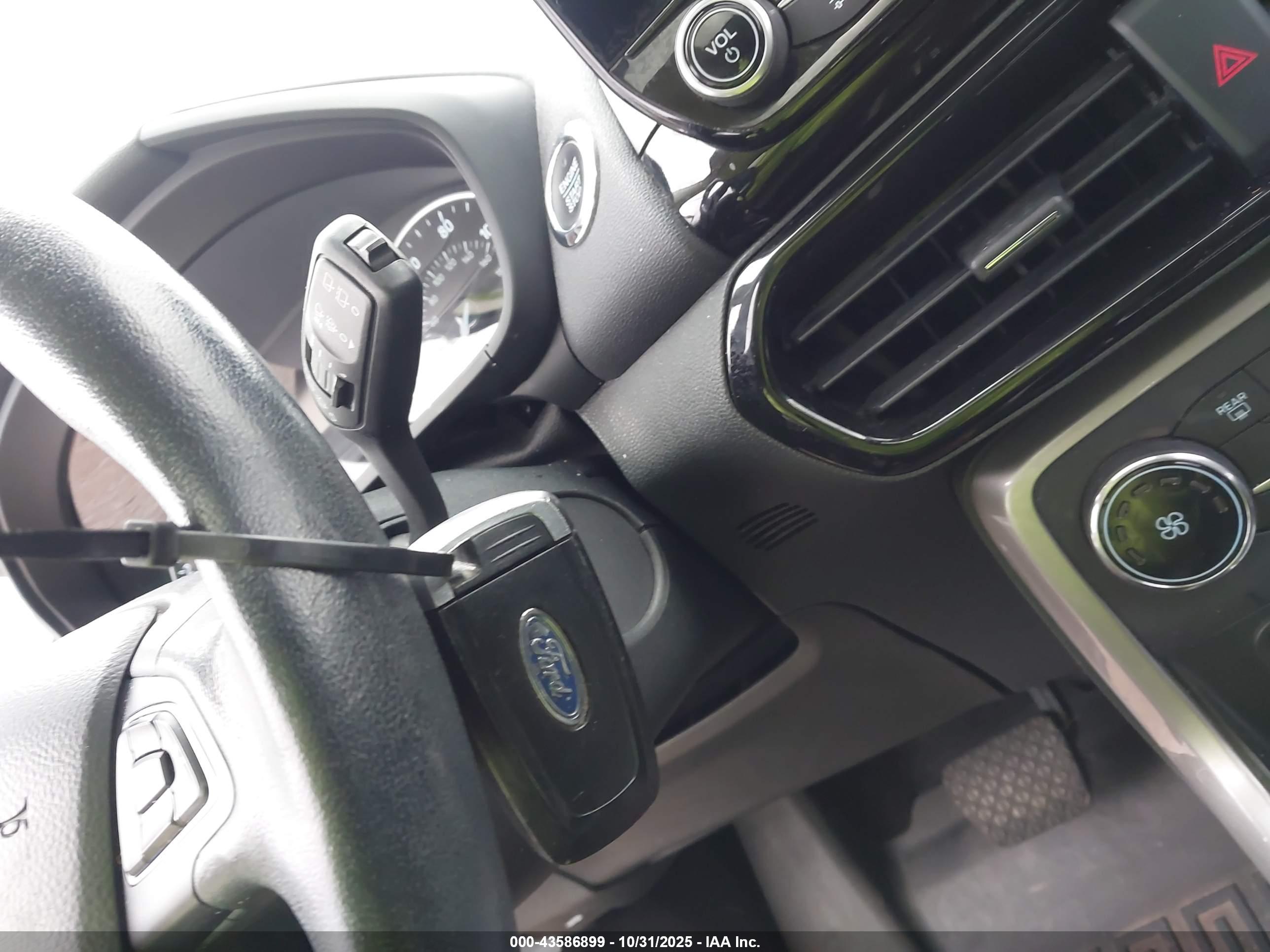 FORD ECOSPORT image 11