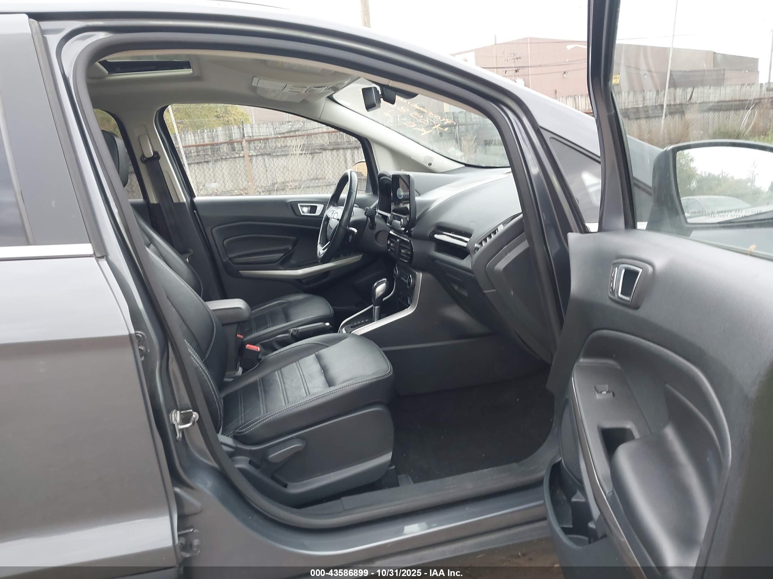 FORD ECOSPORT image 5