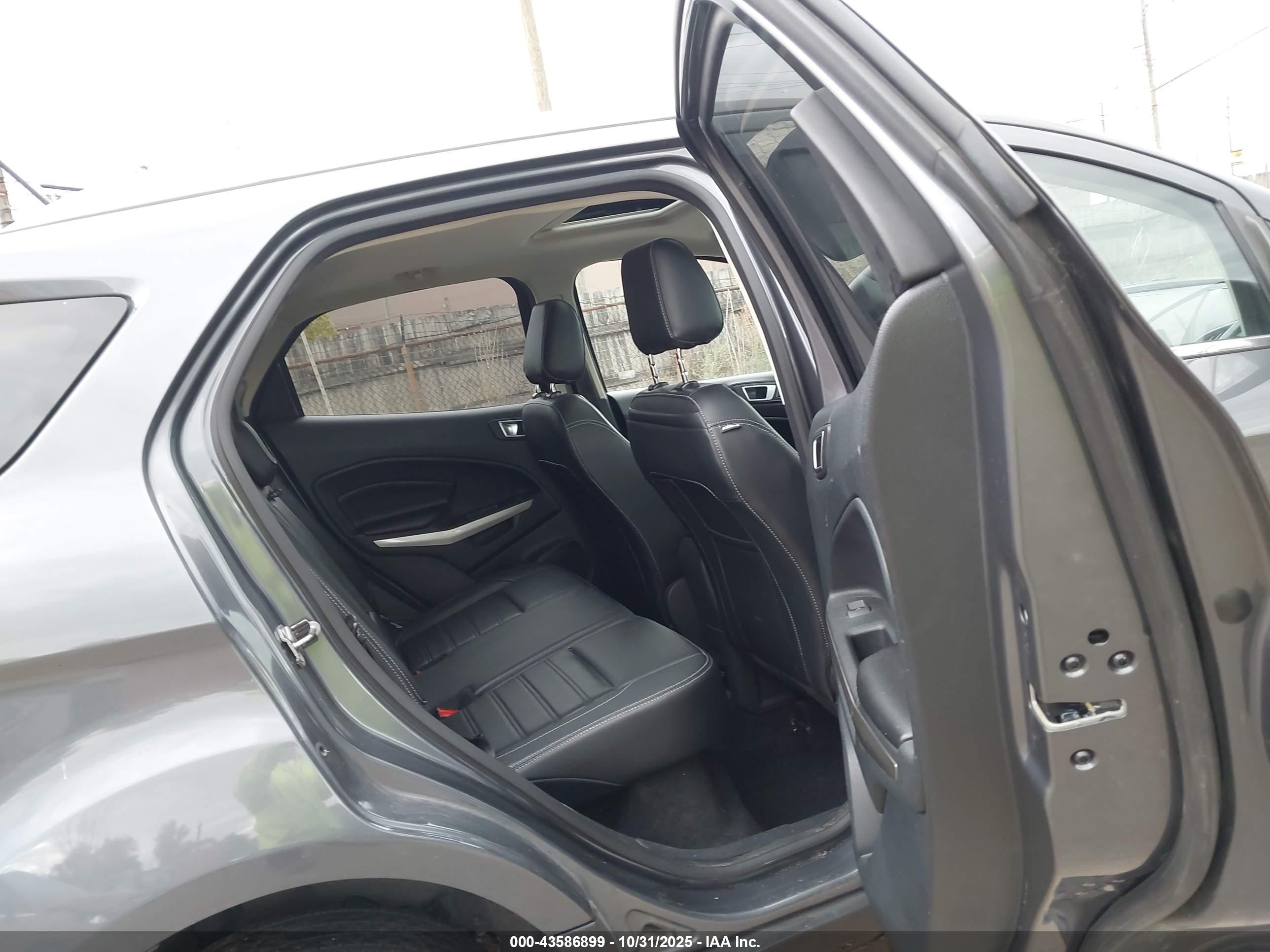 FORD ECOSPORT image 8