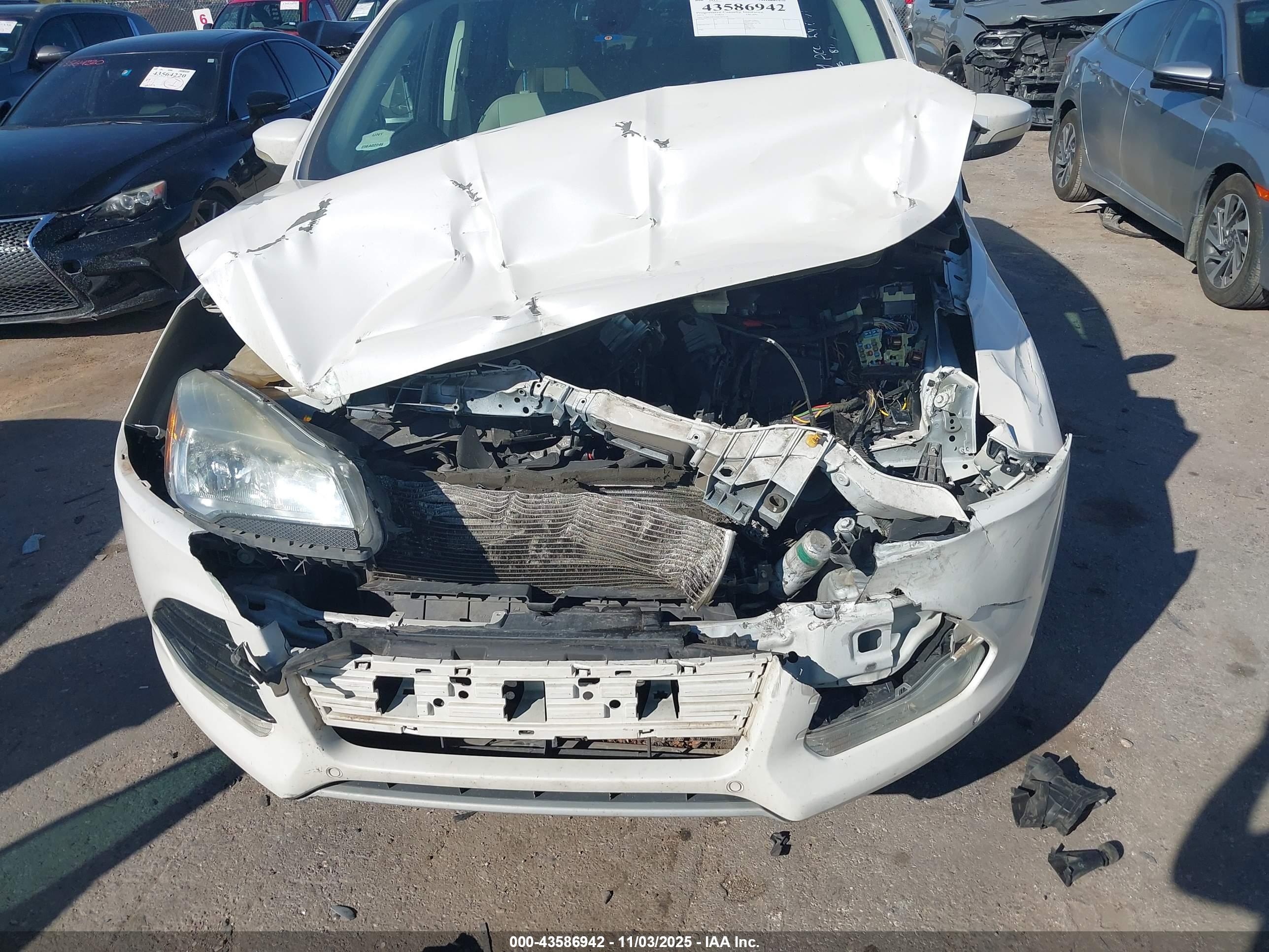 FORD ESCAPE image 6