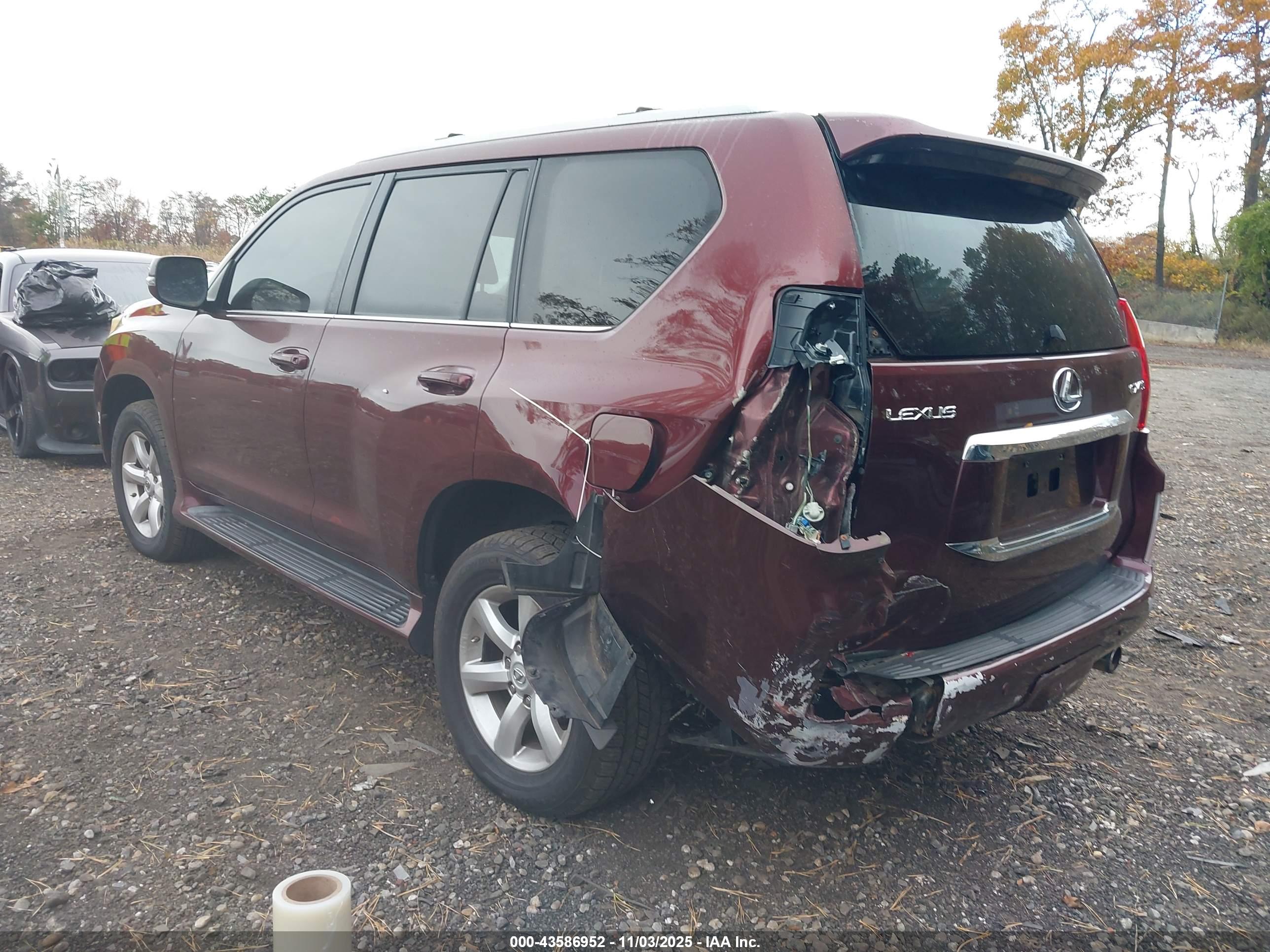 LEXUS GX image 3