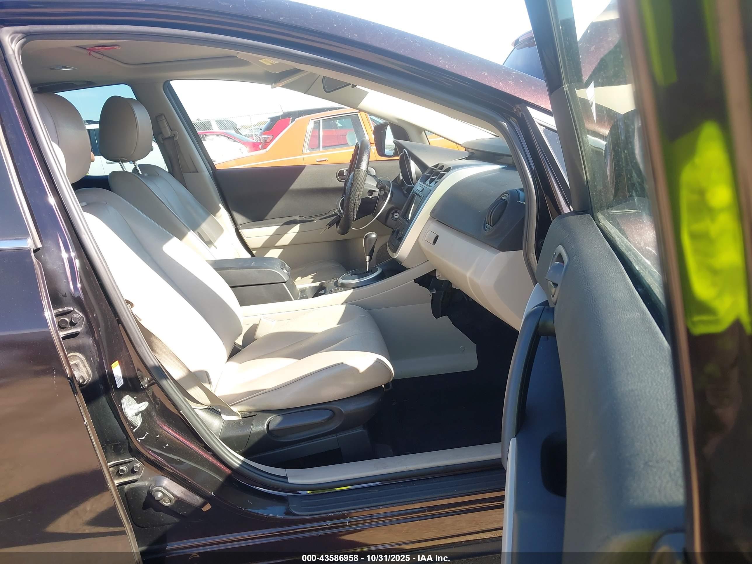 MAZDA CX-7 image 5