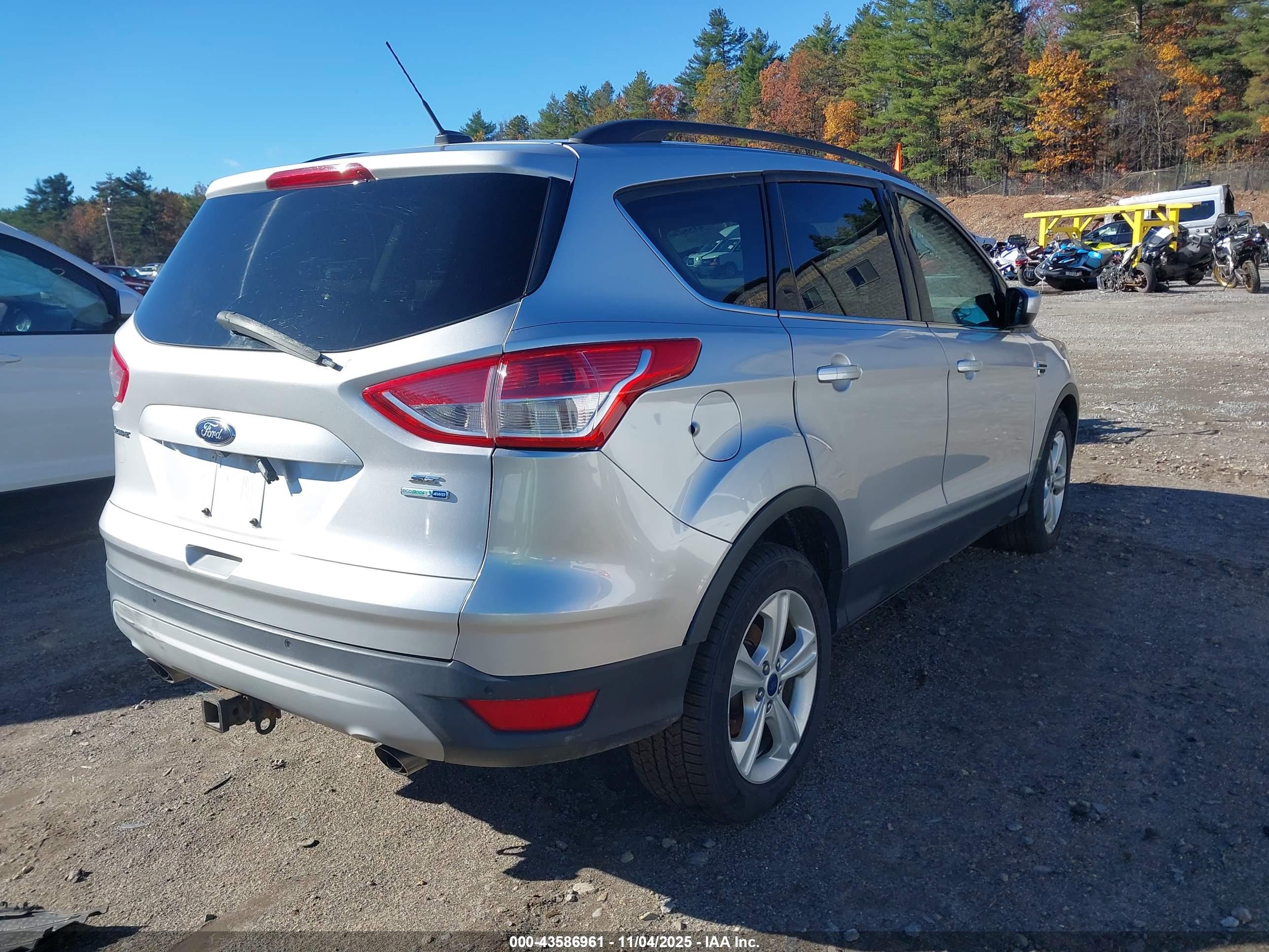 FORD ESCAPE image 4