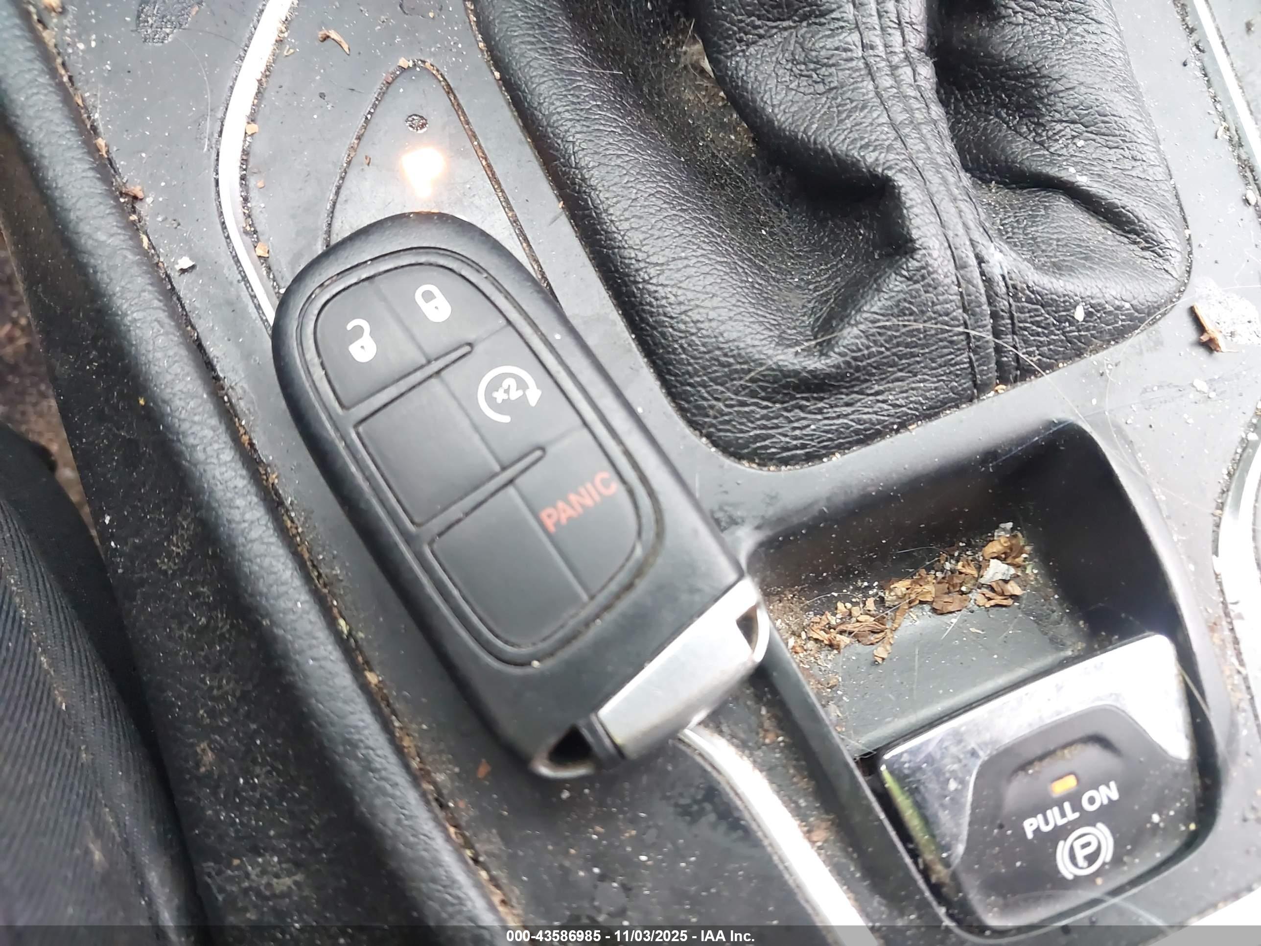 JEEP CHEROKEE image 11