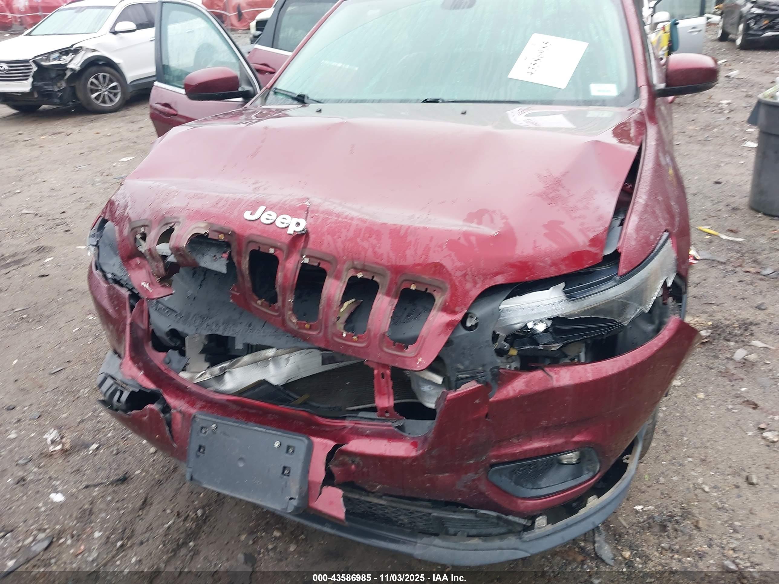 JEEP CHEROKEE image 6