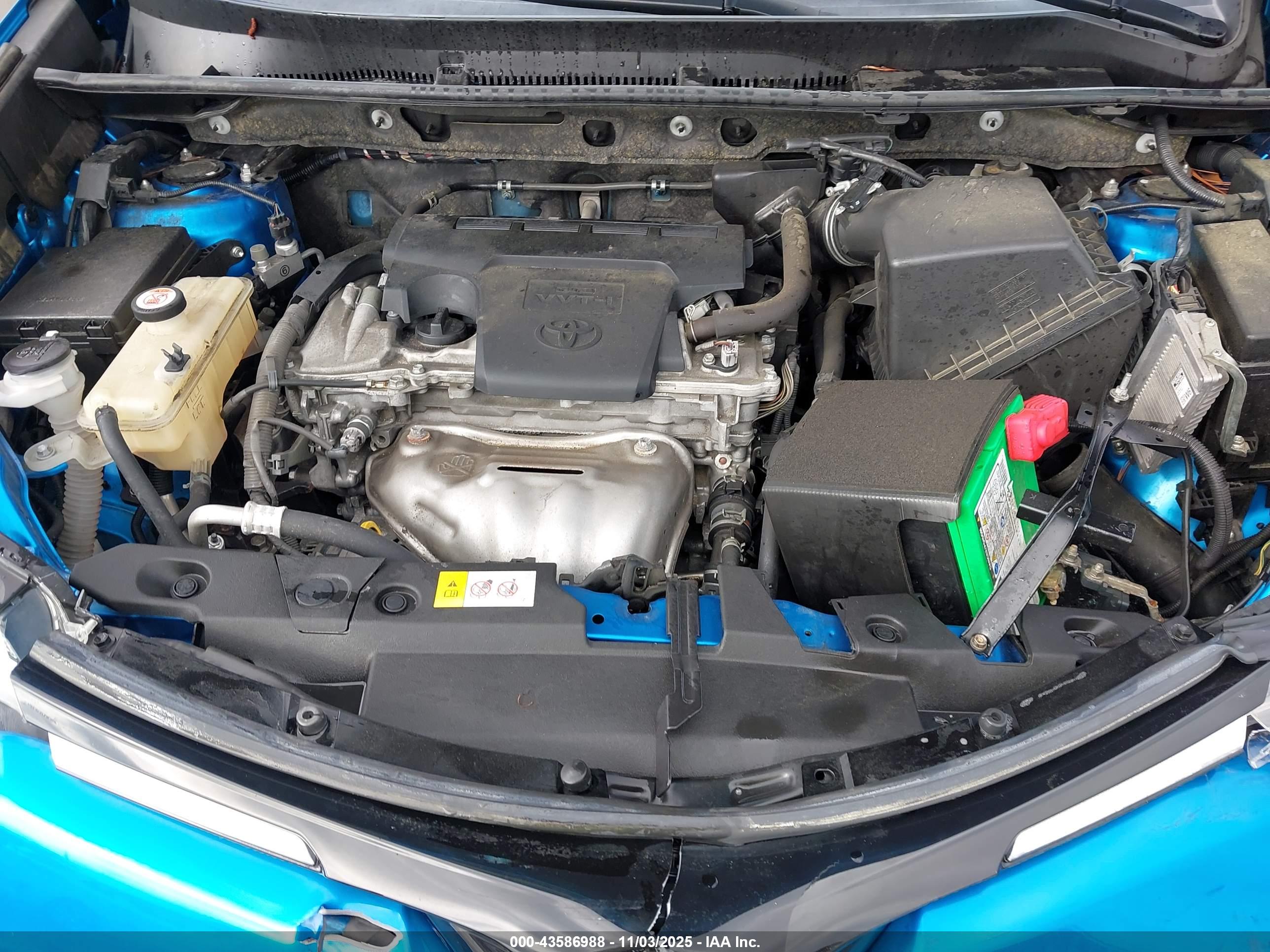 TOYOTA RAV4 image 10