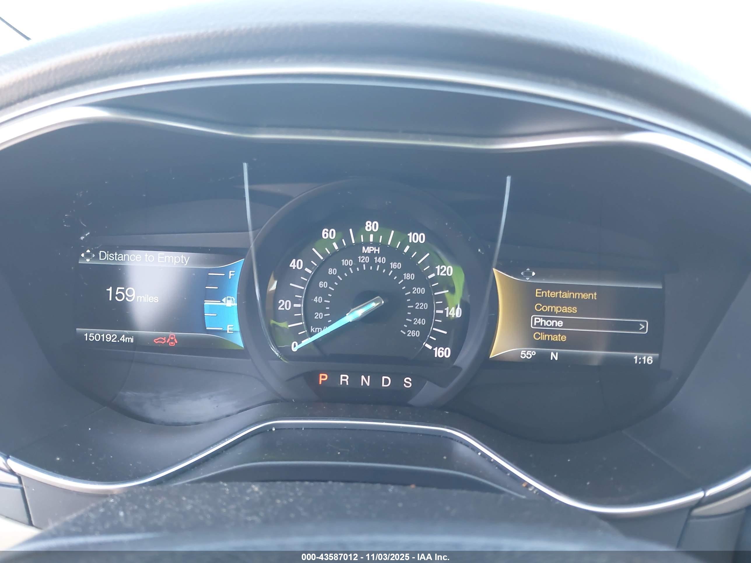 FORD FUSION image 7