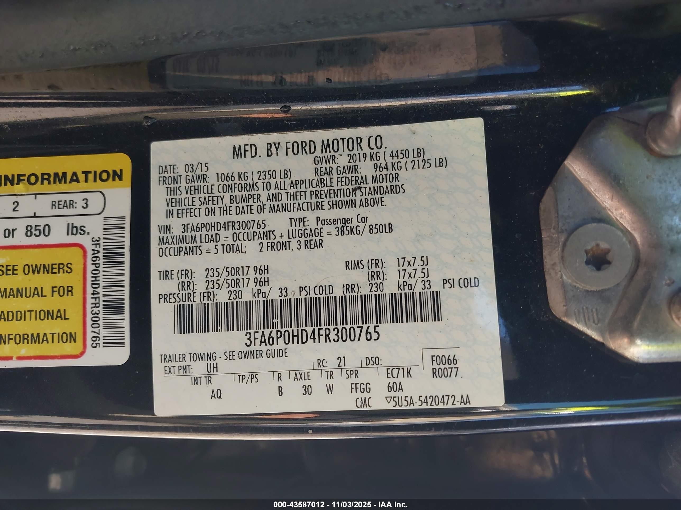 FORD FUSION image 9