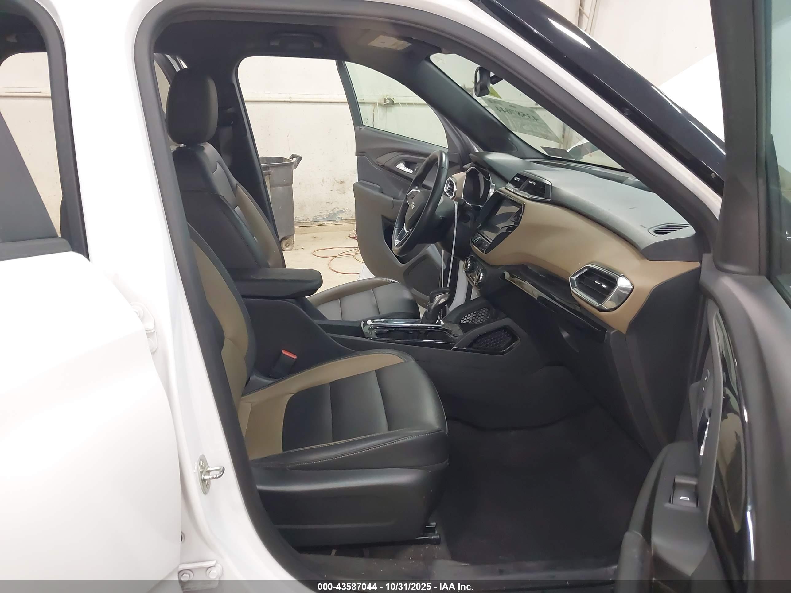 CHEVROLET TRAILBLAZER image 5