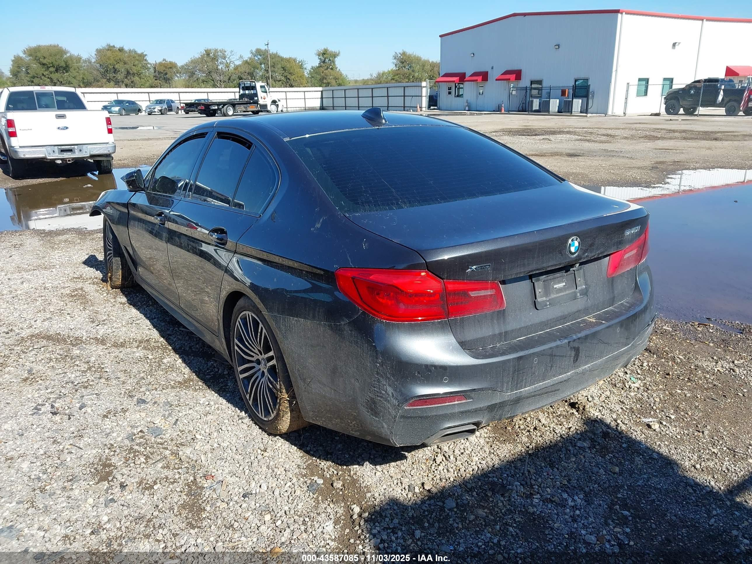 BMW 540I image 3
