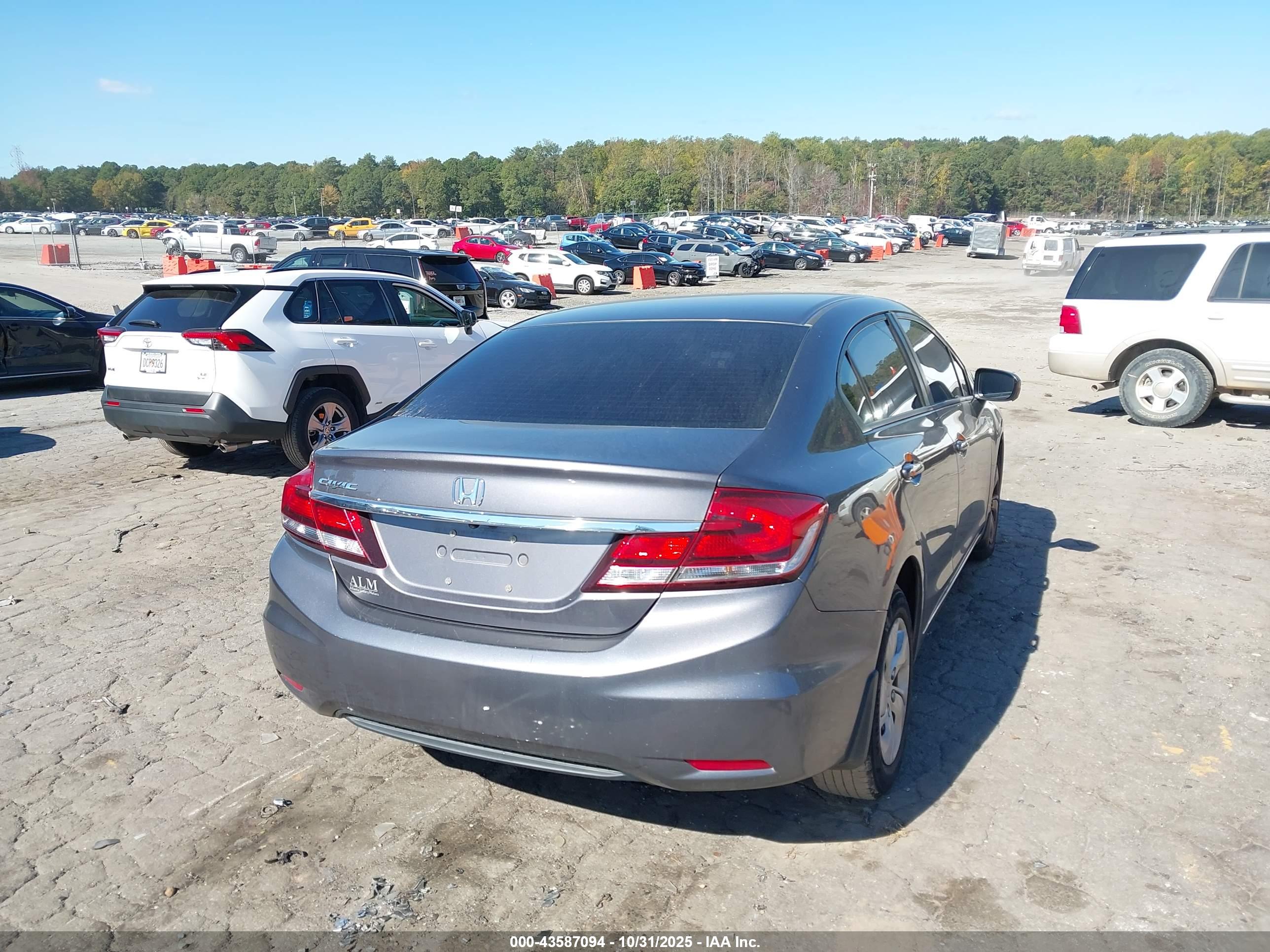 HONDA CIVIC image 4