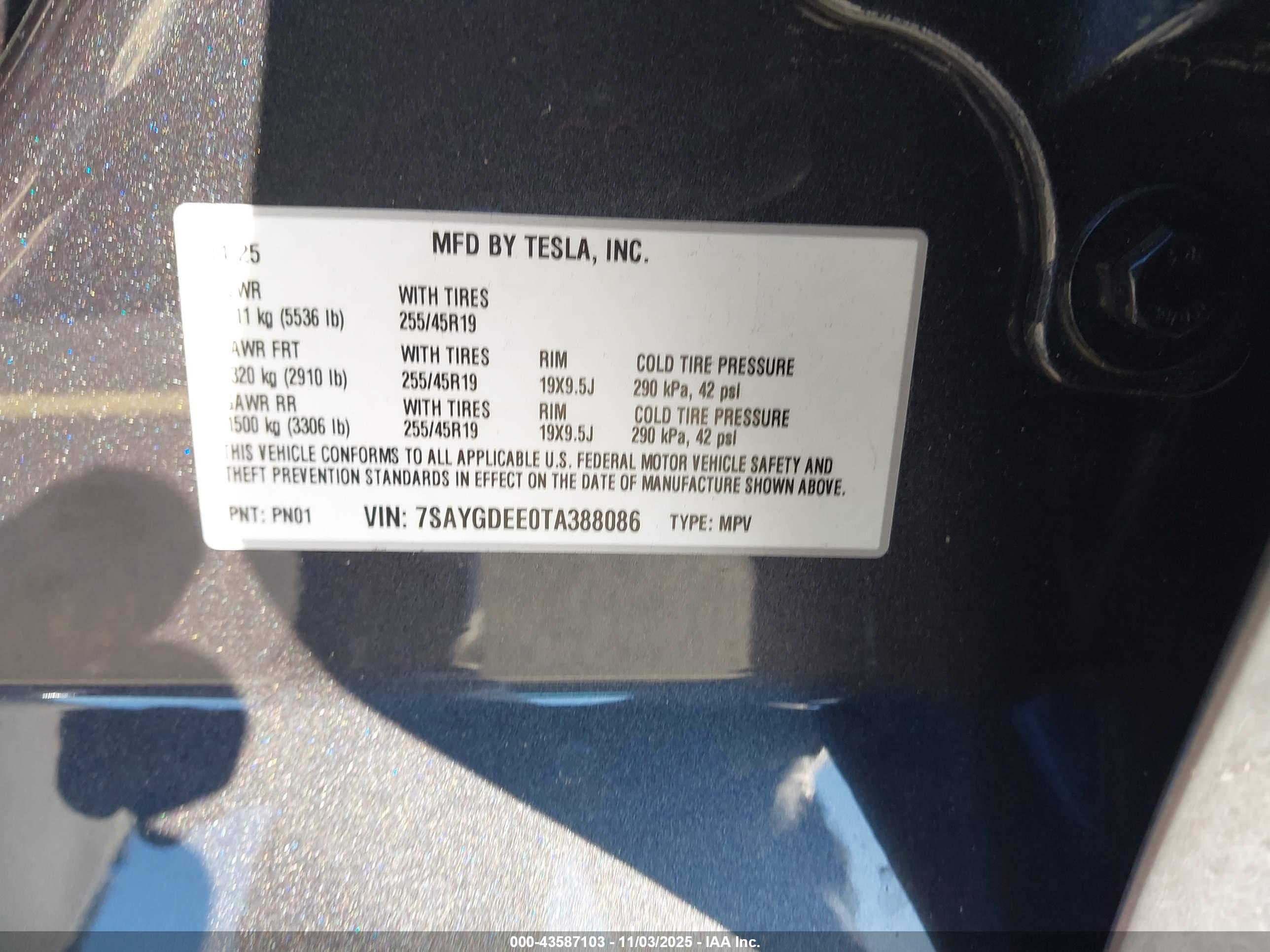TESLA MODEL image 9
